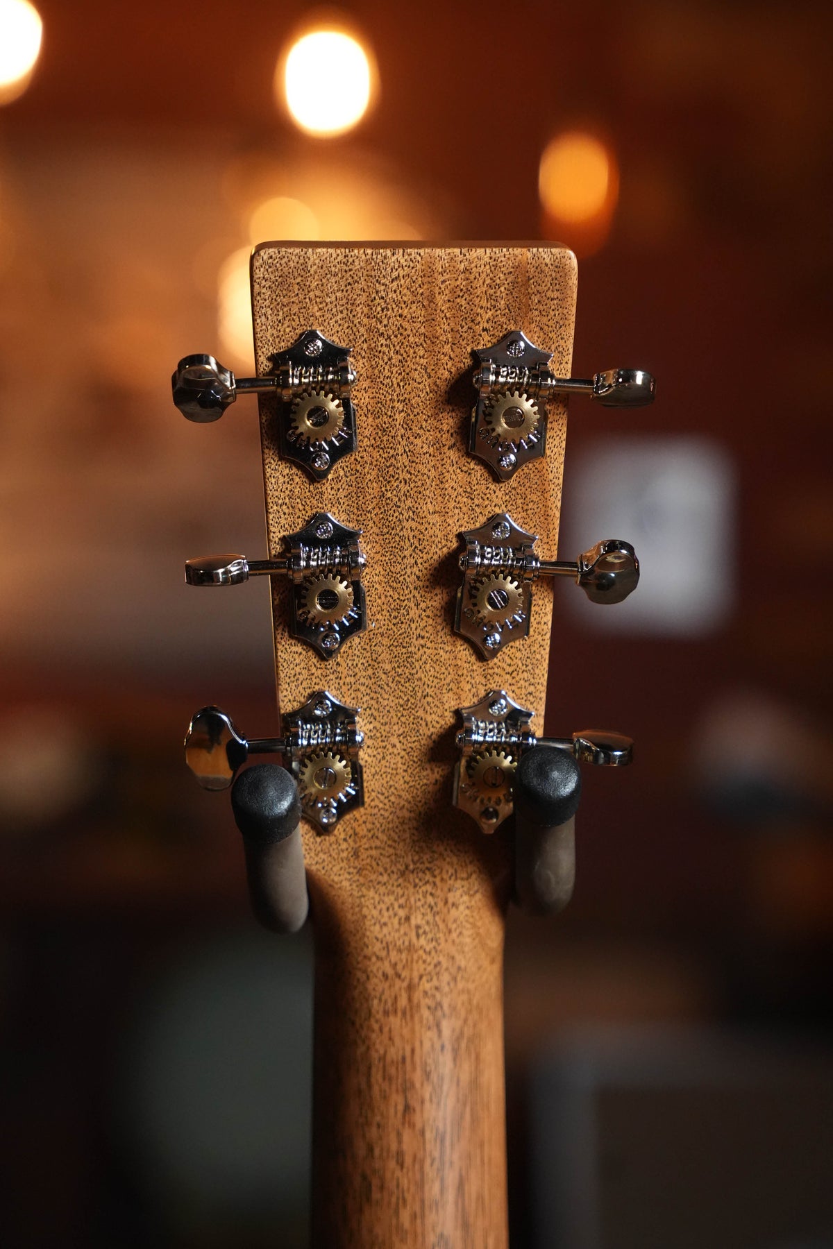Martin Custom Shop 000-14 Fret Spruce/Black Walnut Acoustic Guitar #9700