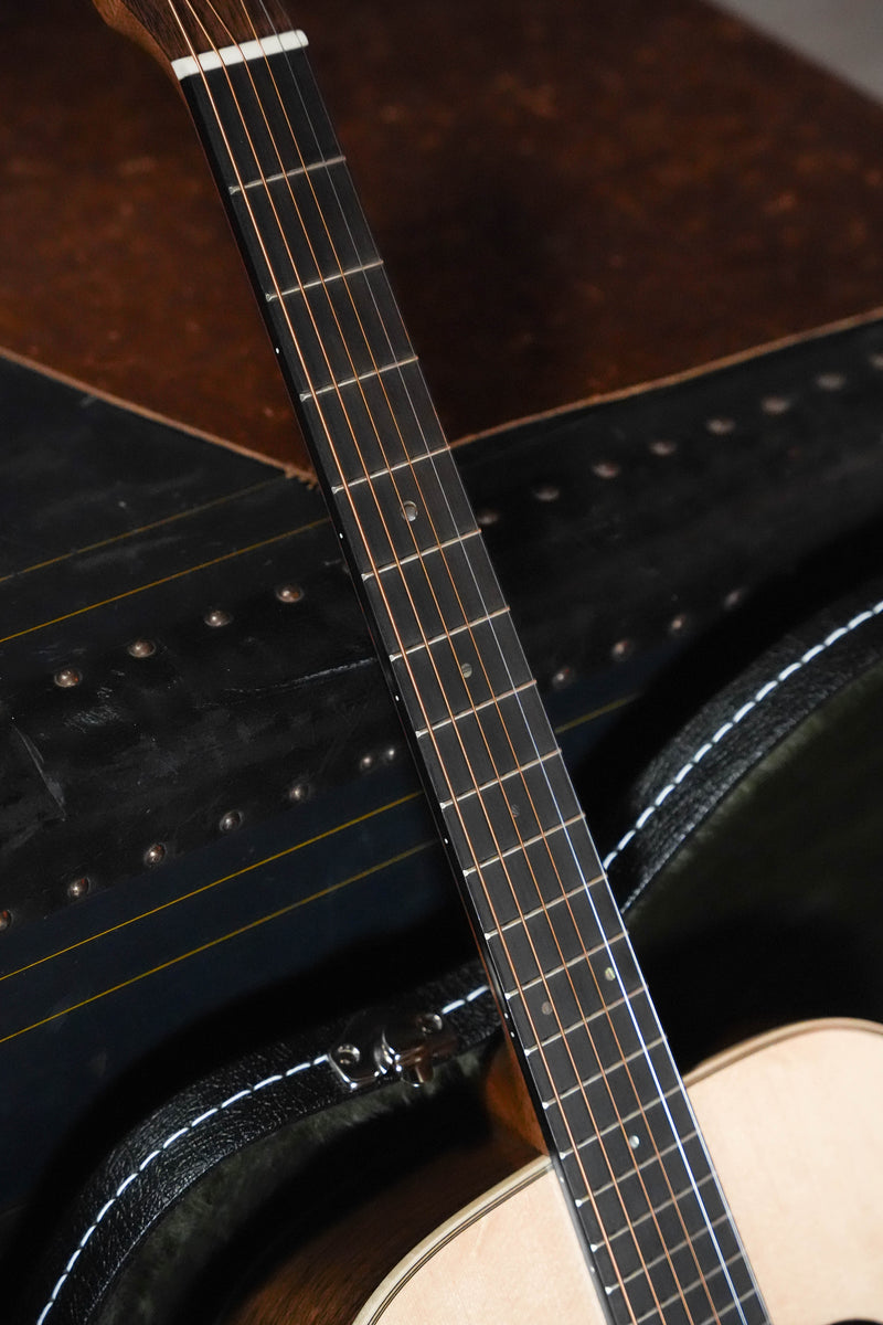 Martin Custom Shop 000-14 Fret Spruce/Black Walnut Acoustic Guitar #9700
