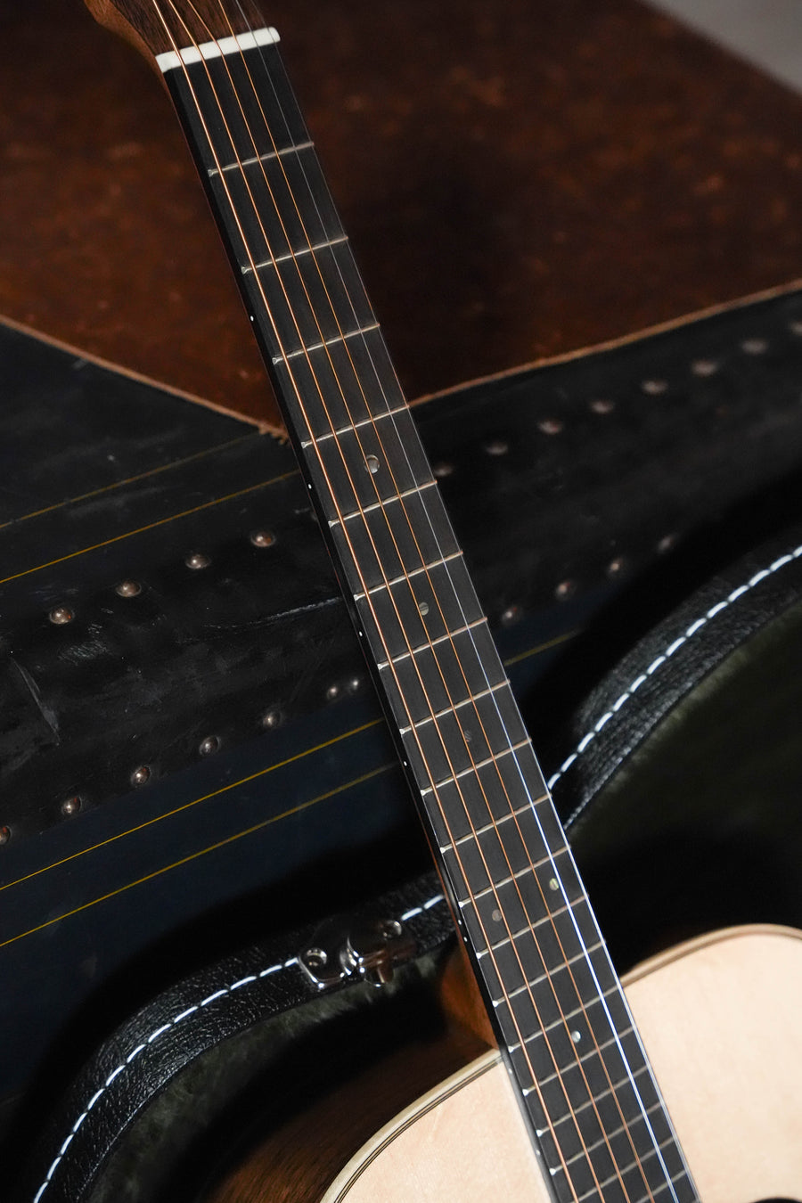 Martin Custom Shop 000-14 Fret Spruce/Black Walnut Acoustic Guitar #9700