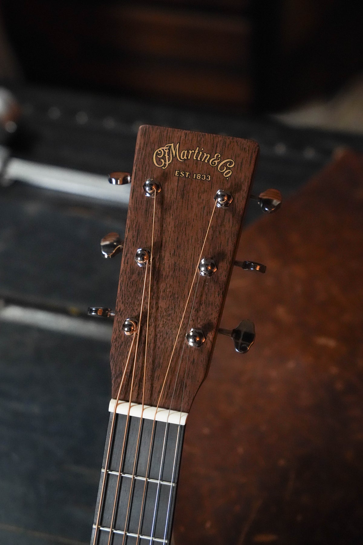 Martin Custom Shop 000-14 Fret Spruce/Black Walnut Acoustic Guitar #9700