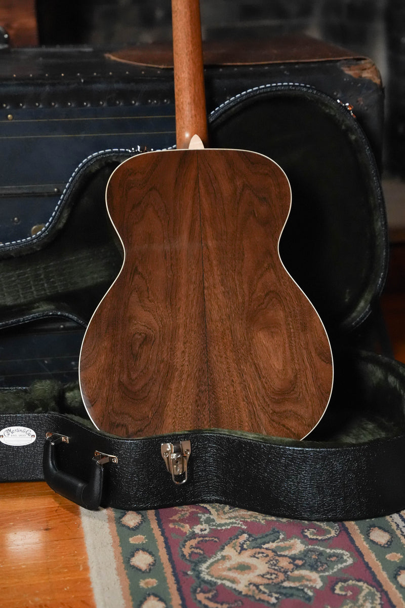 Martin Custom Shop 000-14 Fret Spruce/Black Walnut Acoustic Guitar #9700