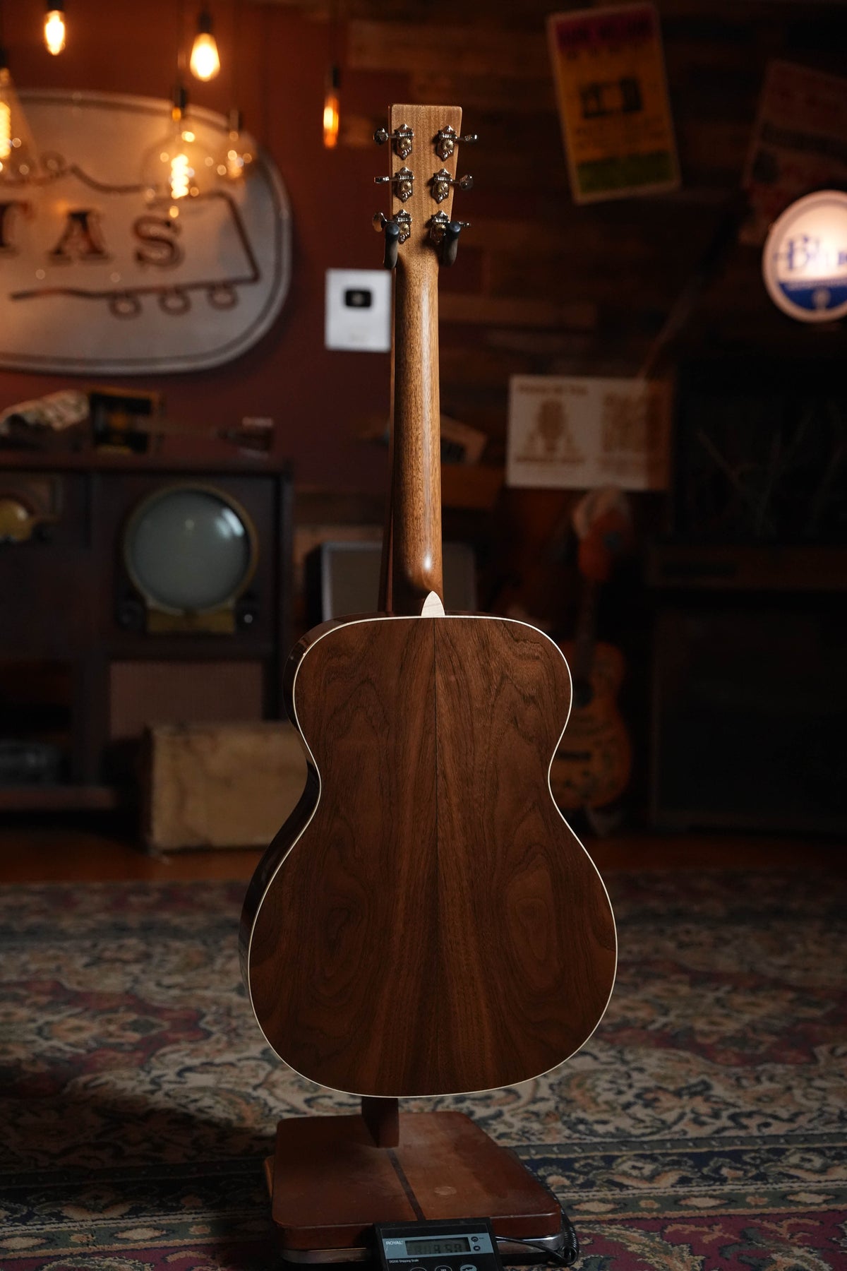 Martin Custom Shop 000-14 Fret Spruce/Black Walnut Acoustic Guitar #9700