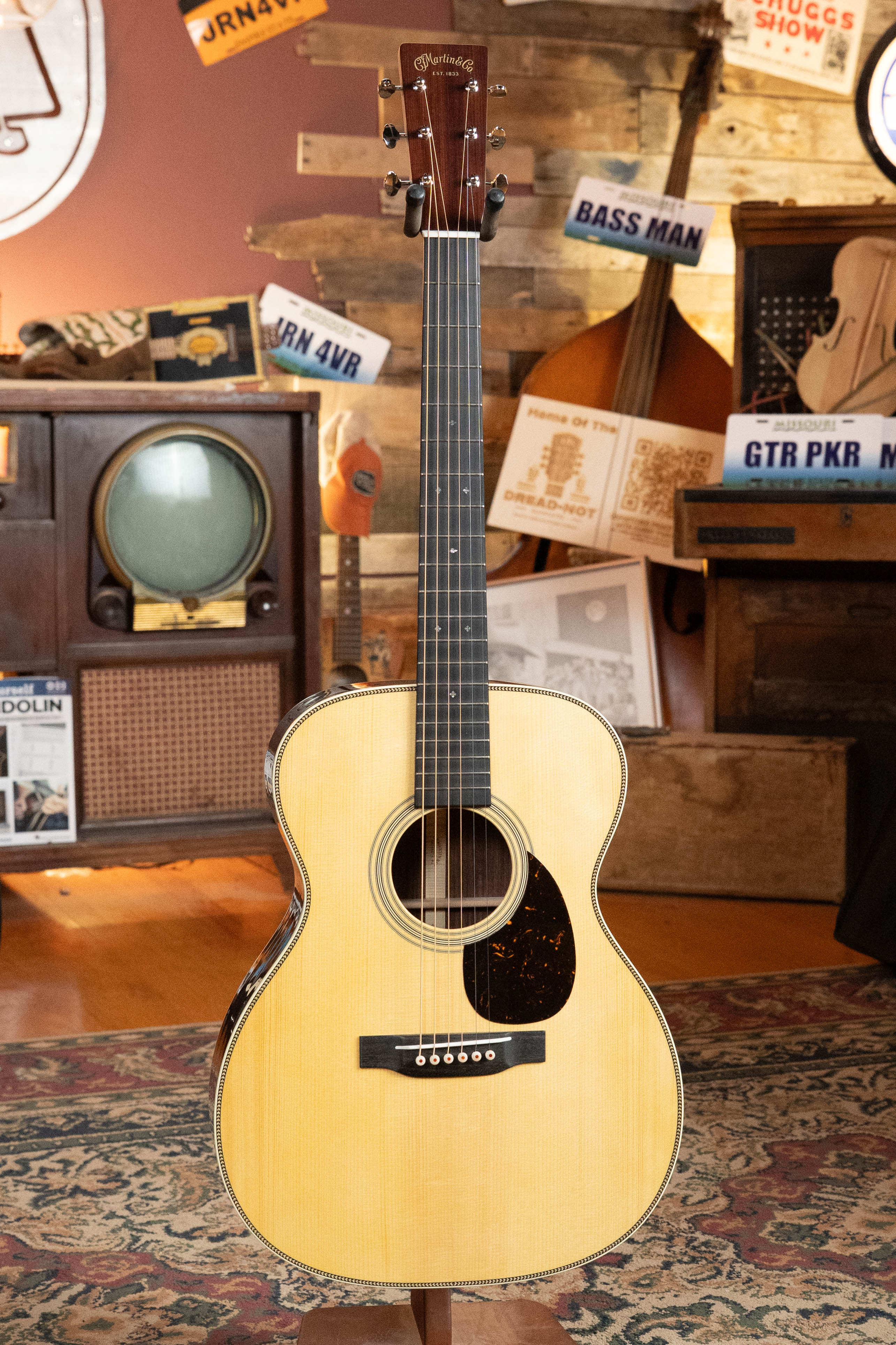 Martin Custom Shop Adirondack Spruce/Guatemalan Rosewood OM-28-Style Acoustic Guitar #0898