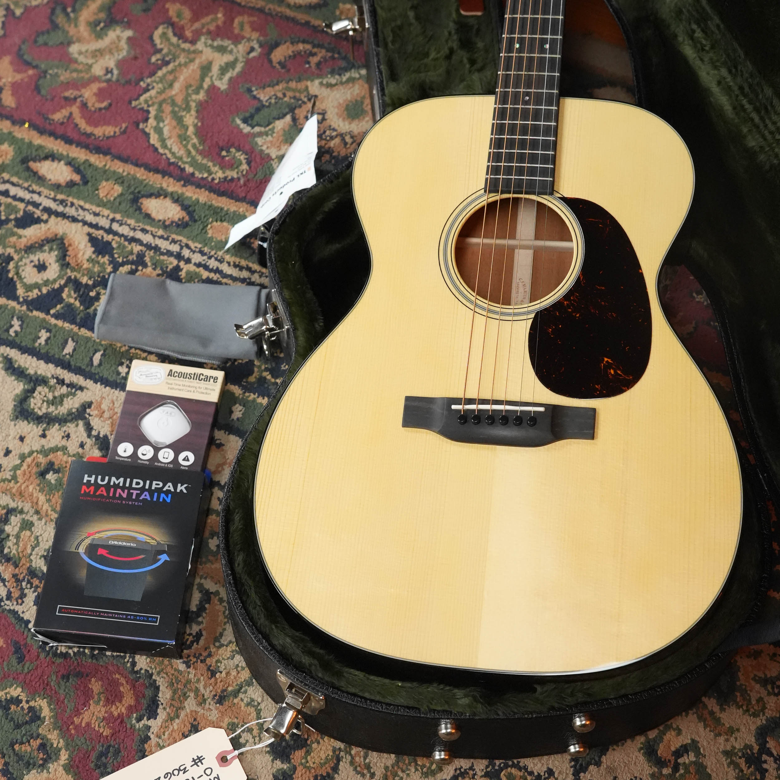 Martin Custom Shop O-18 Aging Toner Concert Acoustic Guitar #2025