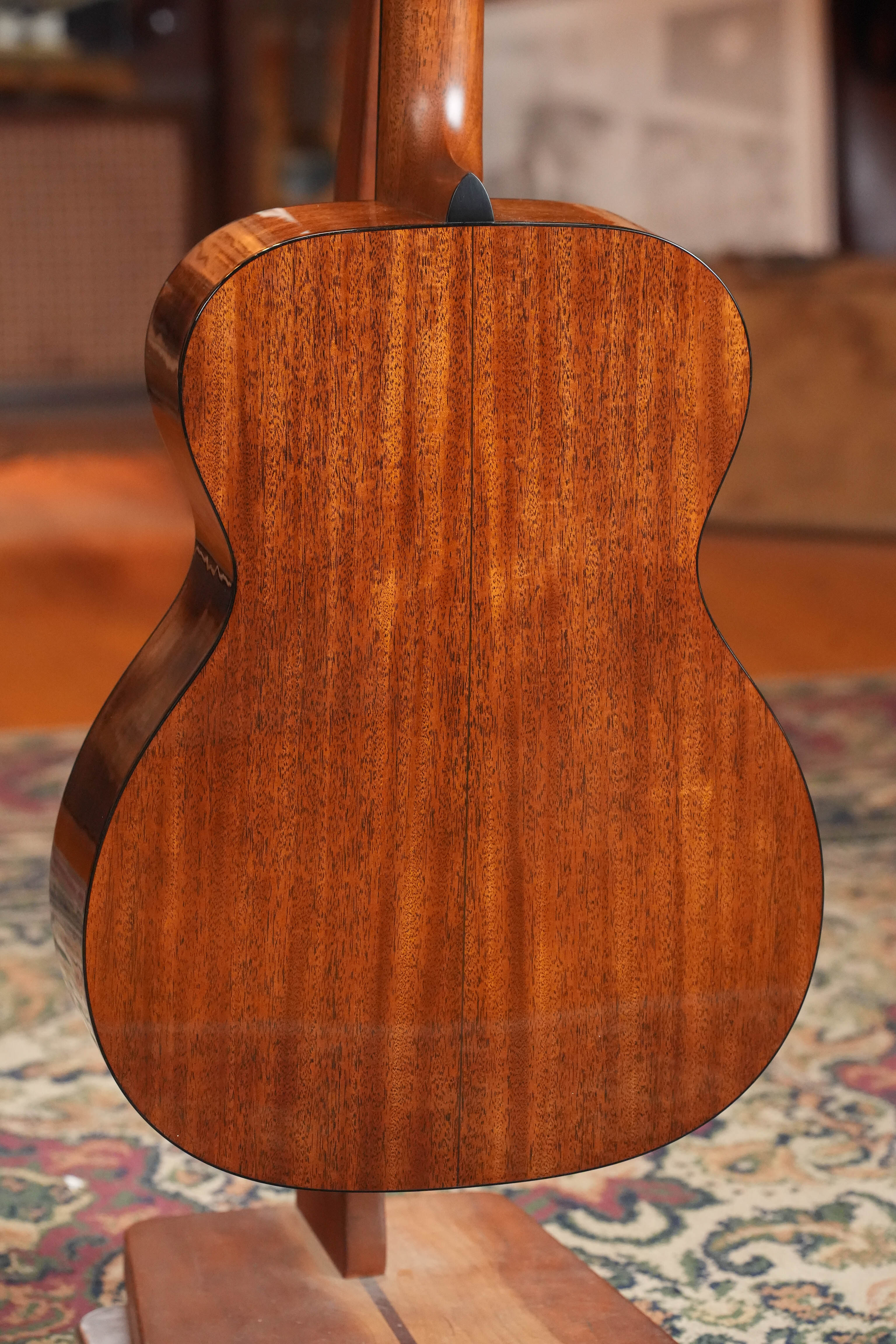 Martin Custom Shop O-18 Aging Toner Concert Acoustic Guitar #2025