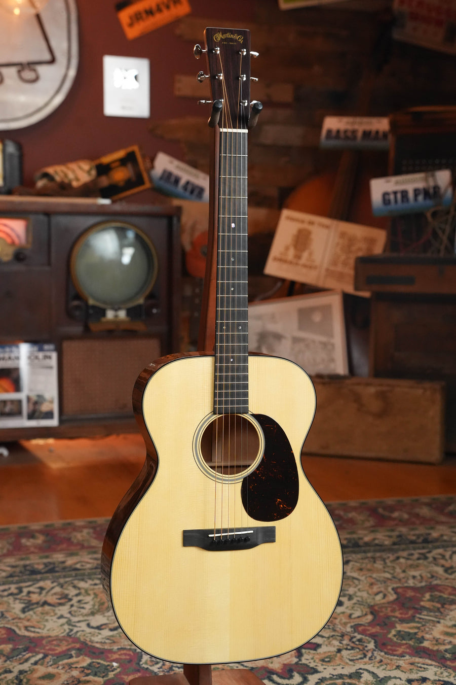 Martin Custom Shop O-18 Aging Toner Concert Acoustic Guitar #2025