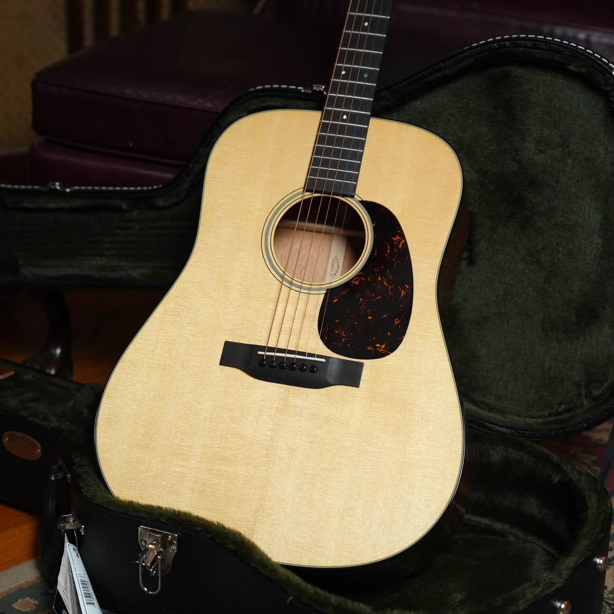 Martin D-18 Dreadnought Acoustic Guitar #5127