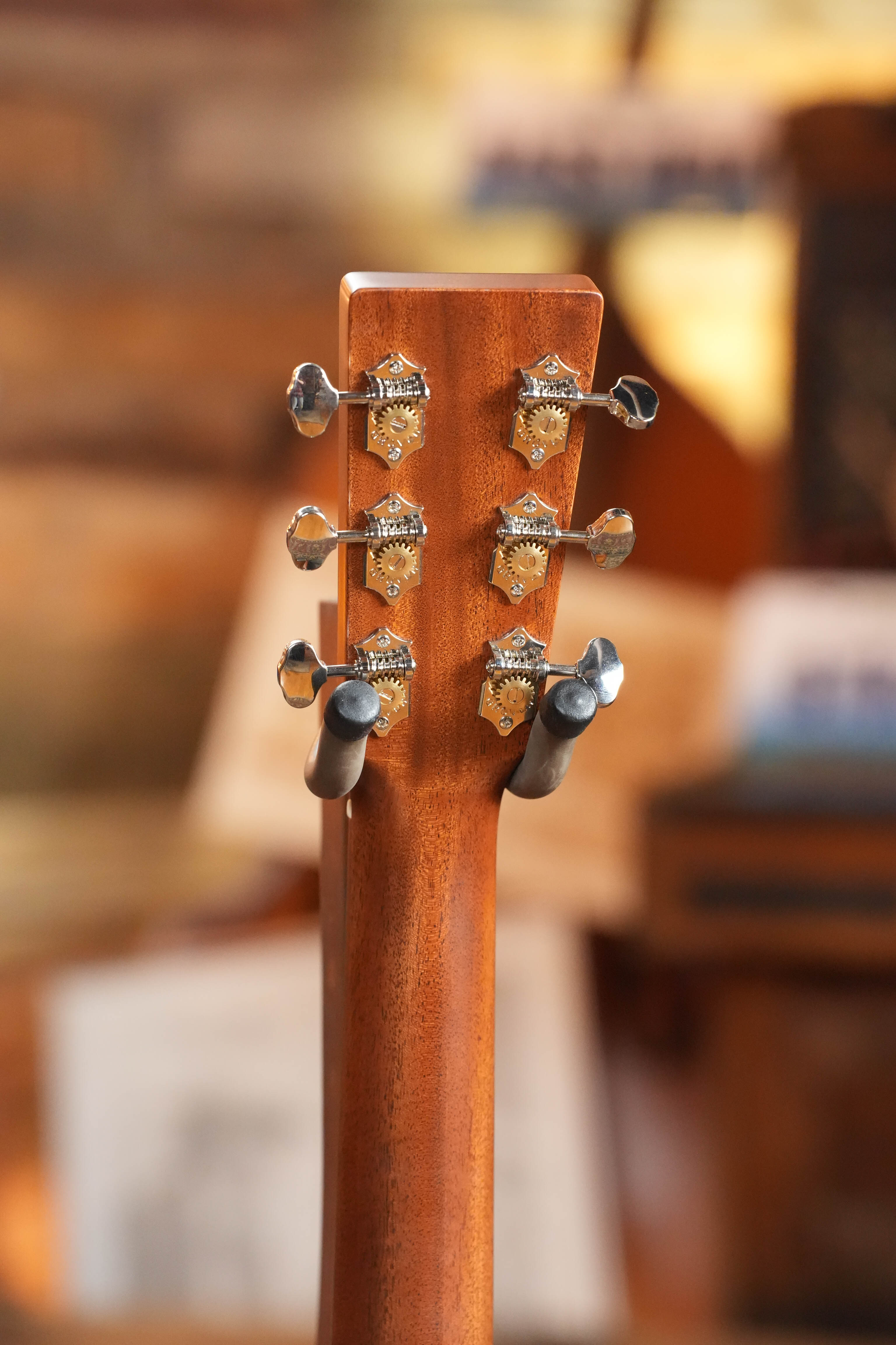 Martin D-18 Spruce/Mahogany Gloss Finish Dreadnought Acoustic Guitar #5420