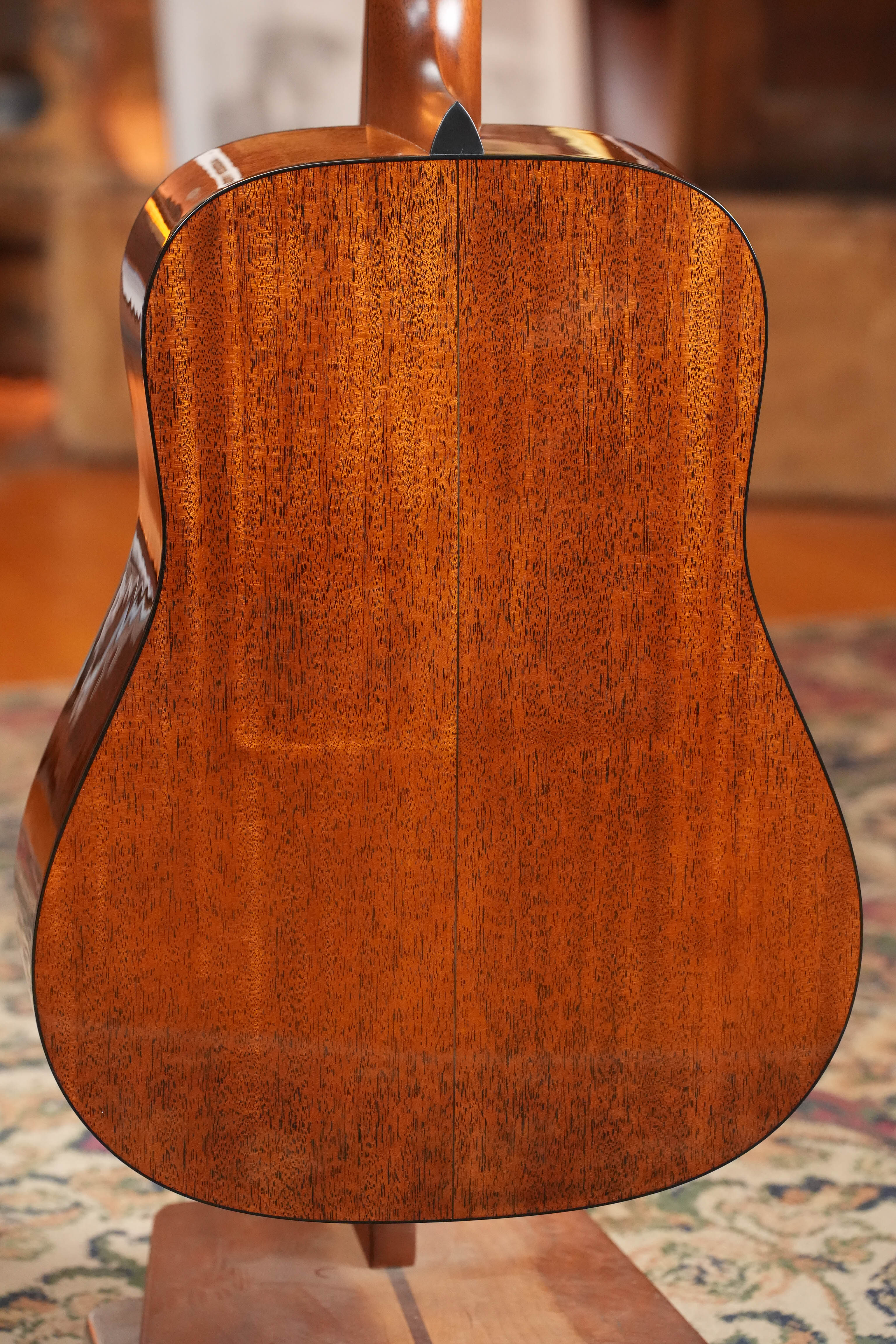 Martin D-18 Spruce/Mahogany Gloss Finish Dreadnought Acoustic Guitar #5602