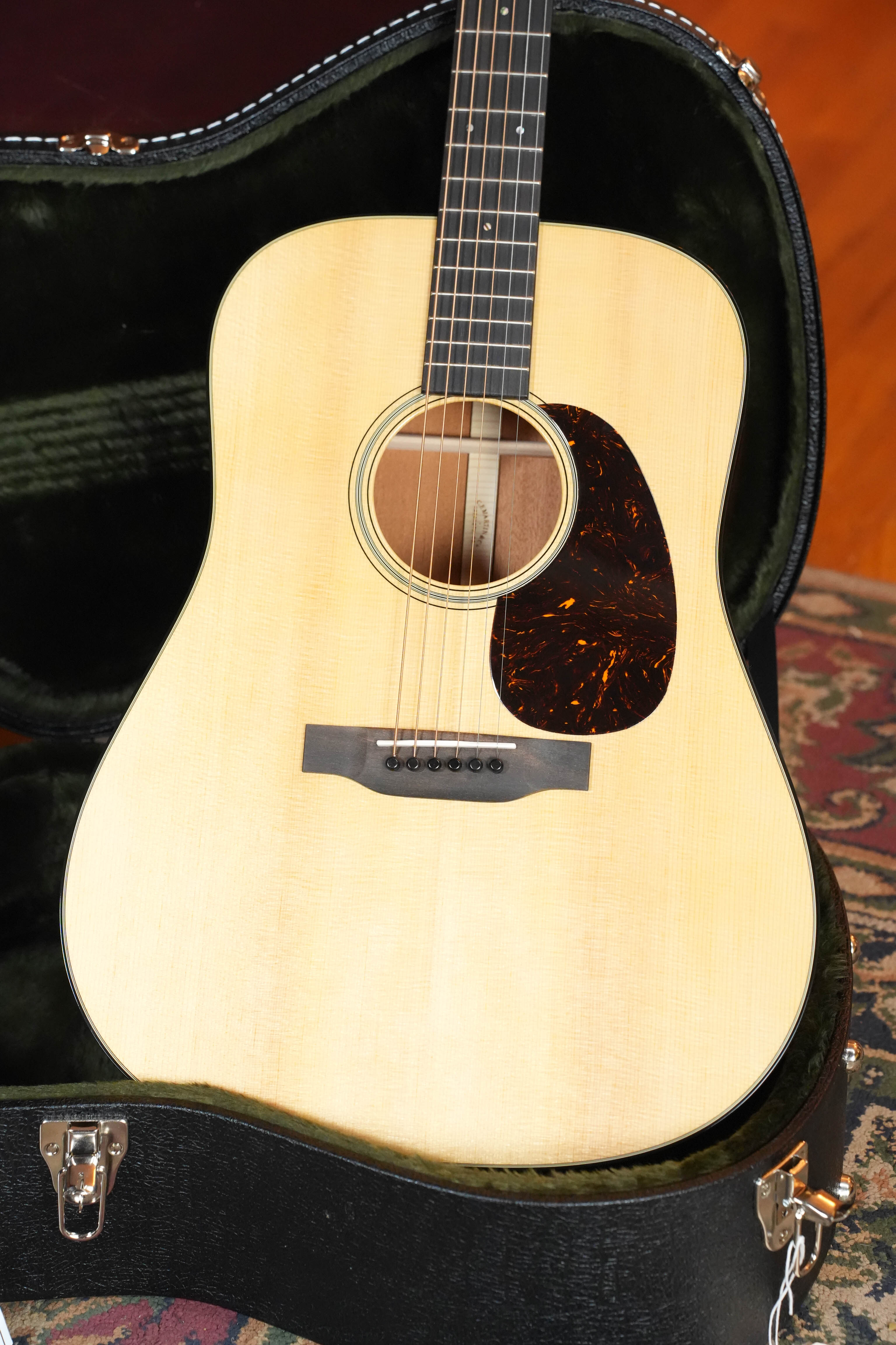 Martin D-18 Spruce/Mahogany Gloss Finish Dreadnought Acoustic Guitar #5602