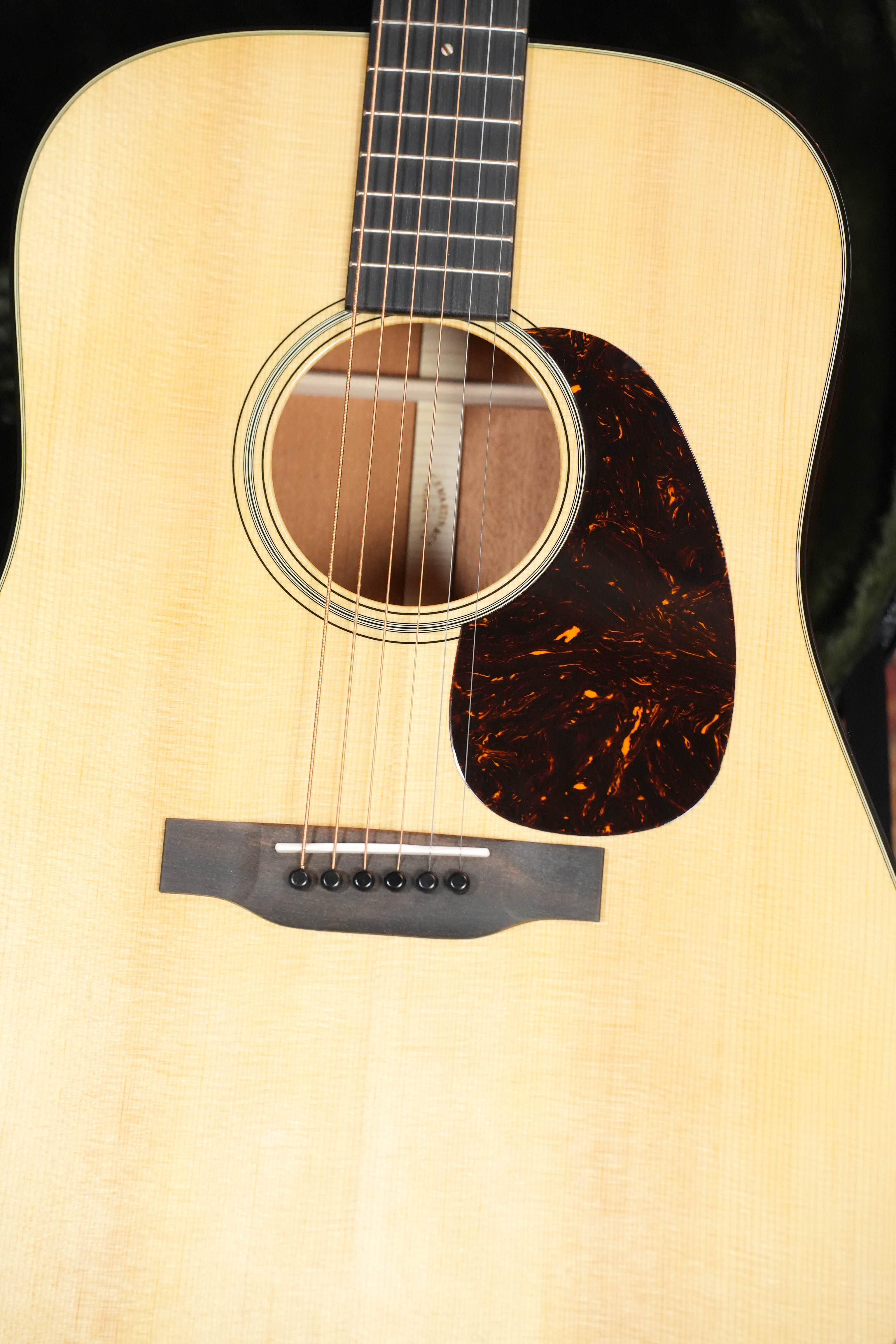 Martin D-18 Spruce/Mahogany Gloss Finish Dreadnought Acoustic Guitar #5602