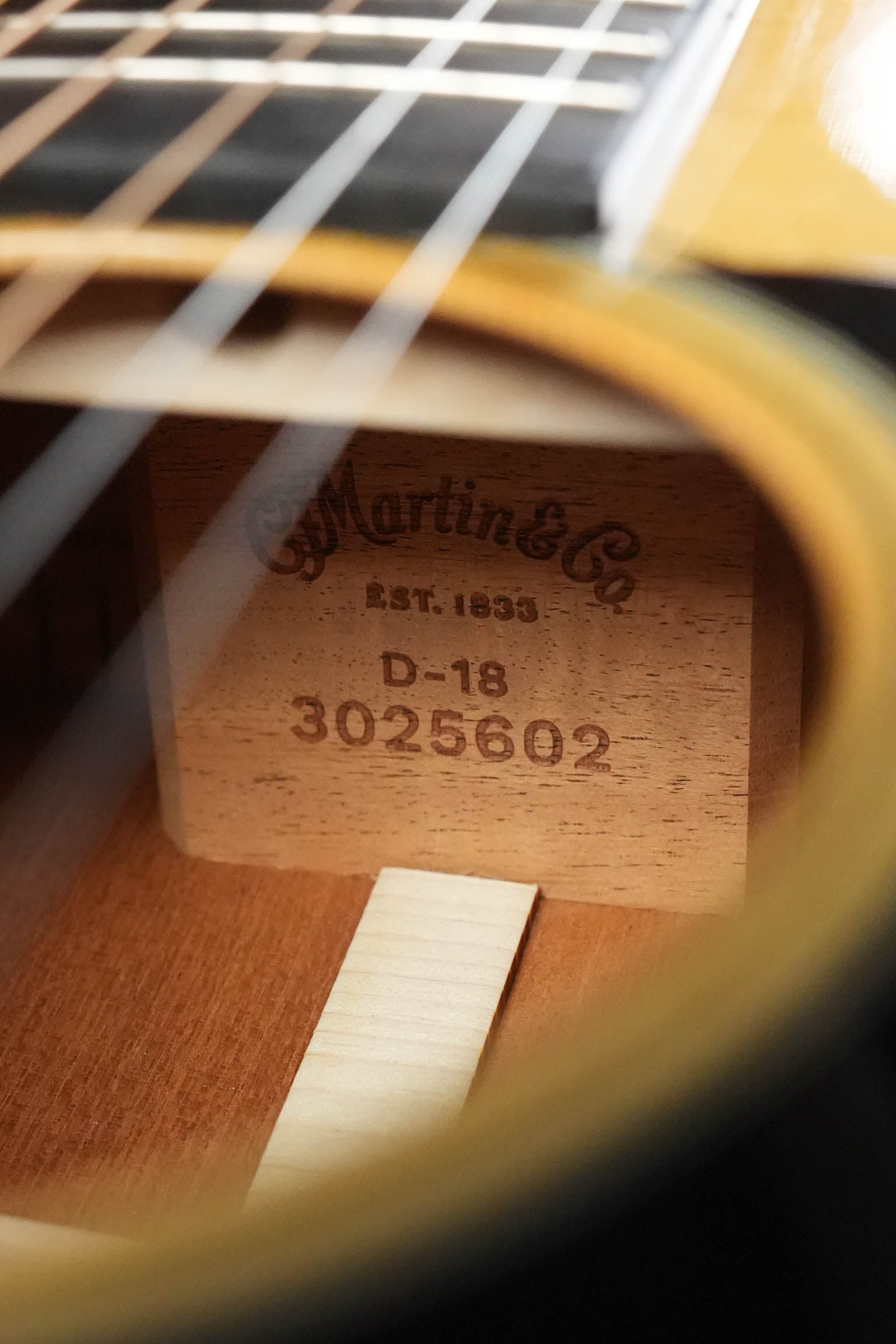 Martin D-18 Spruce/Mahogany Gloss Finish Dreadnought Acoustic Guitar #5602