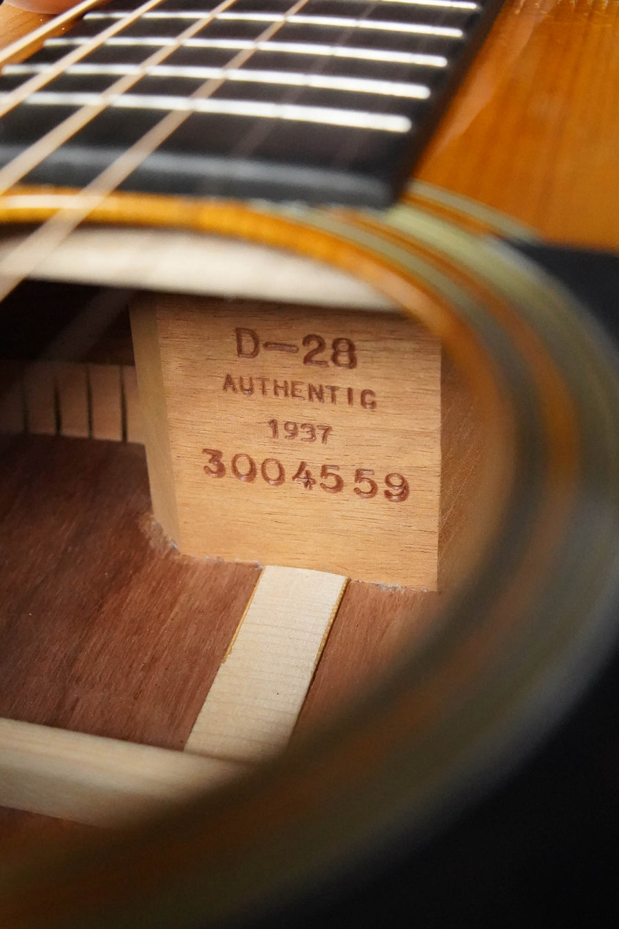 Martin D-28 Authentic 1937 Aged Adirondack/Guatemalan Rosewood Dreadnought Acoustic Guitar #4559
