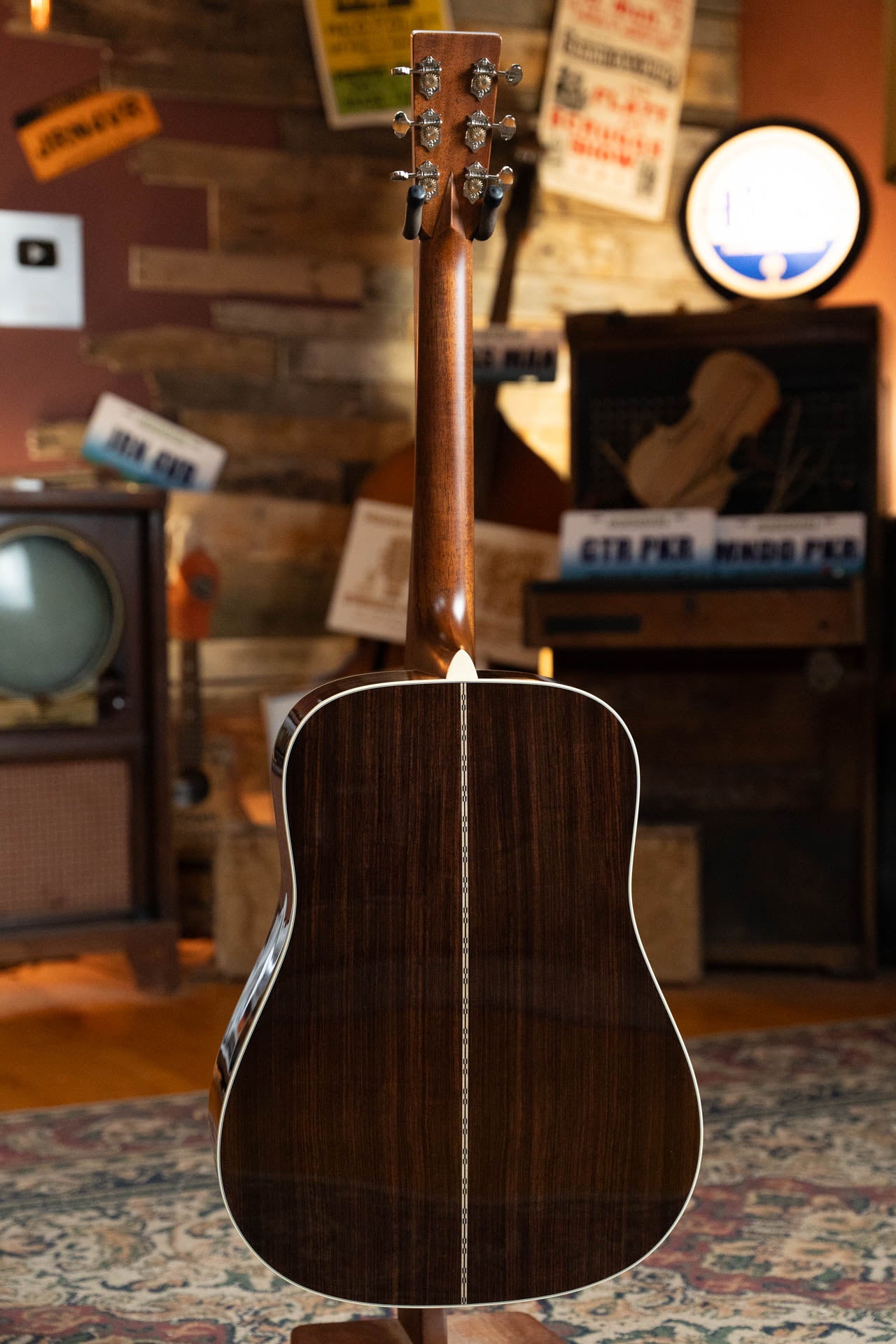 Martin D-28 Gloss Spruce/Rosewood Dreadnought Acoustic Guitar #1577