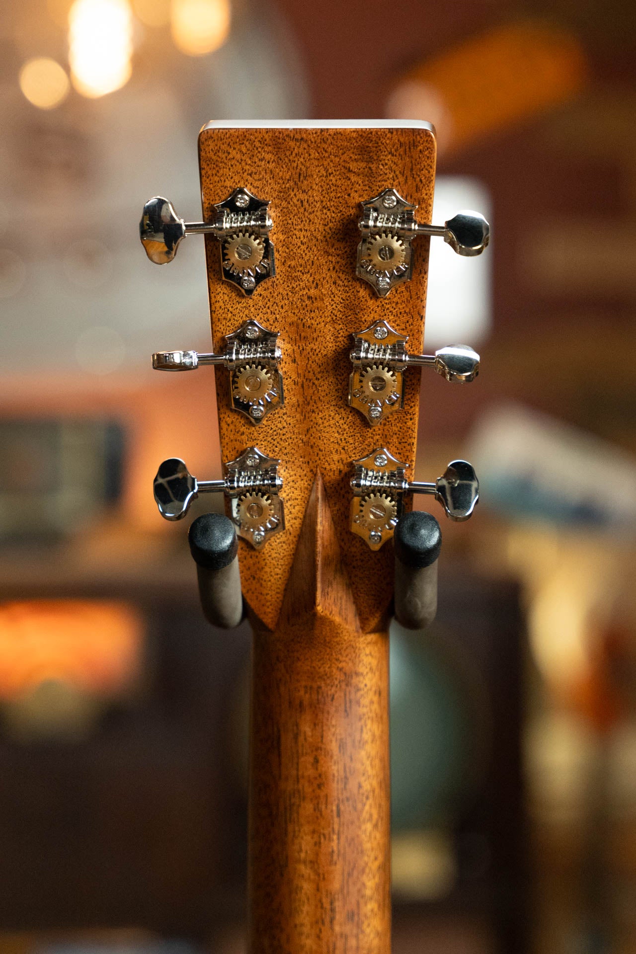Martin HD-28 Spruce/East Indian Rosewood Dreadnought Acoustic Guitar #8420