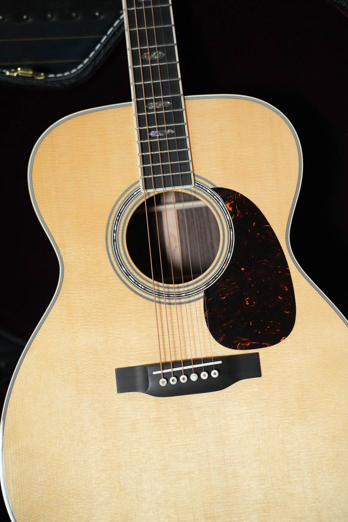 Martin J-40 Jumbo Acoustic Guitar #2388