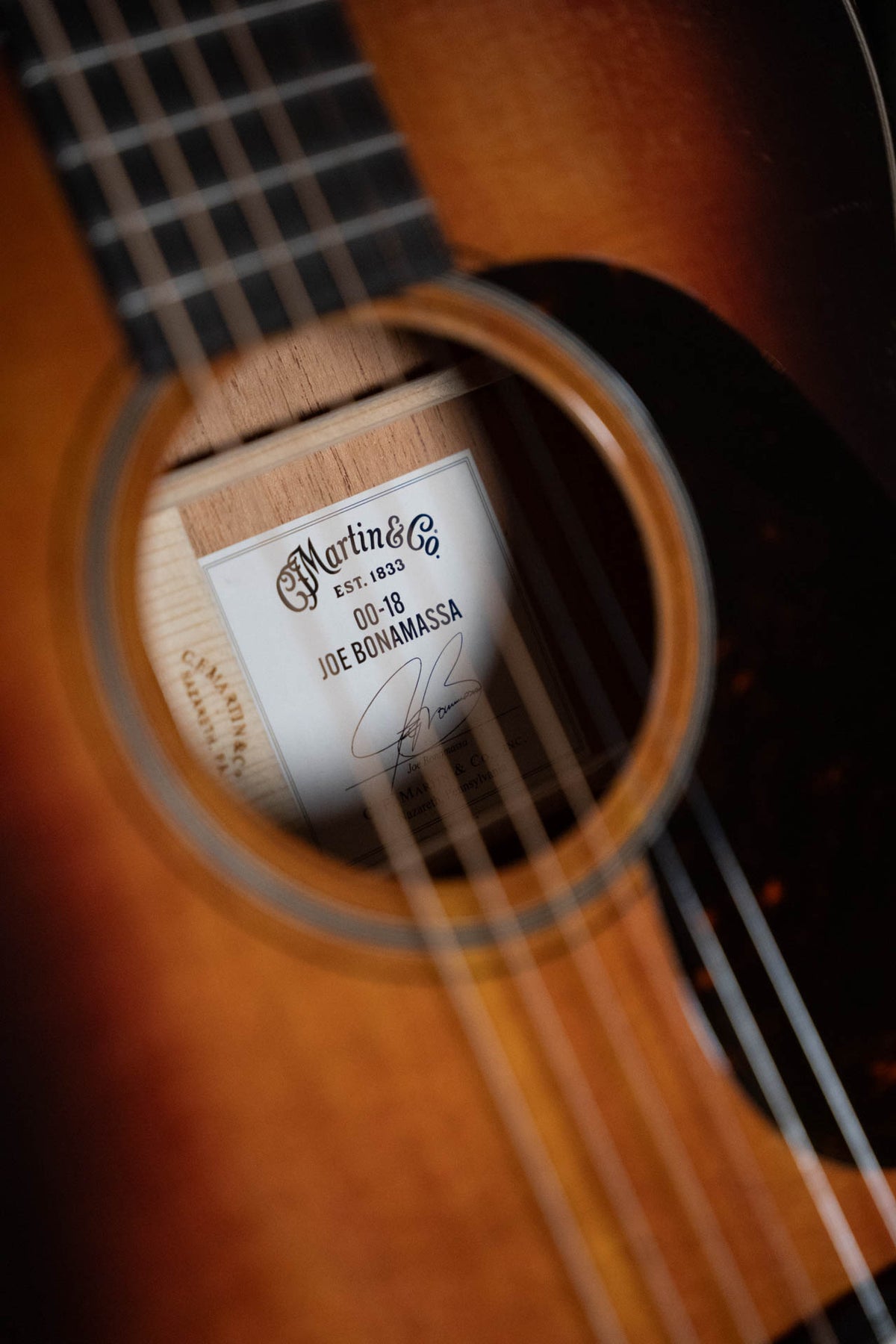 Martin OO-18 Joe Bonamassa Custom Signature Artist 1937 Sunburst OO Acoustic Guitar #4231
