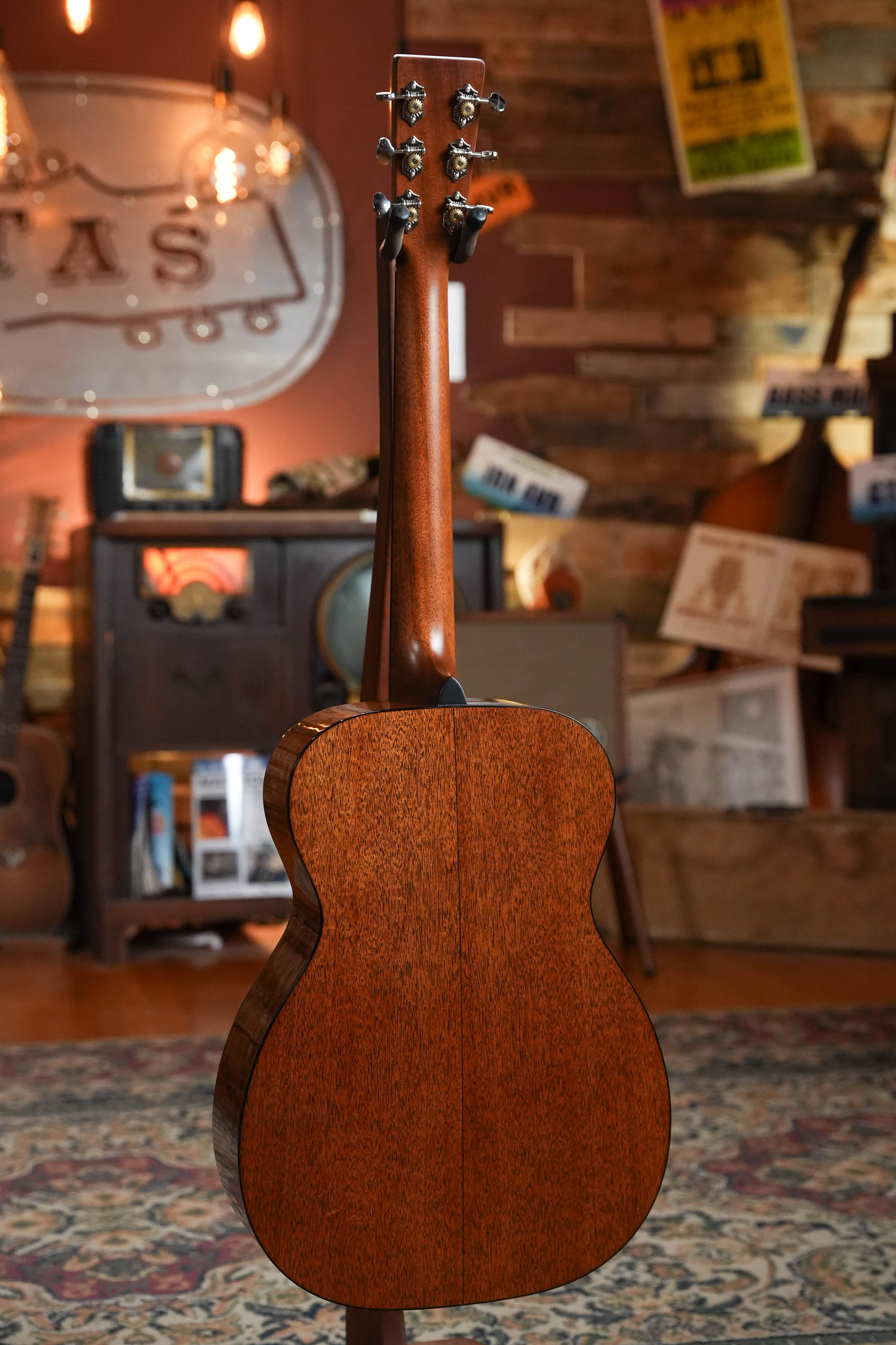 Martin OO-18 Joe Bonamassa Custom Signature Artist 1937 Sunburst OO Acoustic Guitar #4231