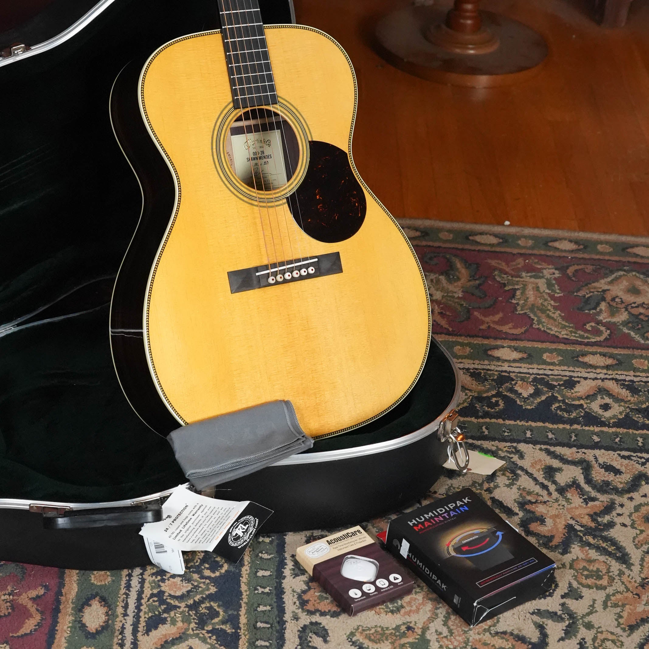 Martin OOO-28 Shawn Mendes Edition Acoustic Guitar #2304