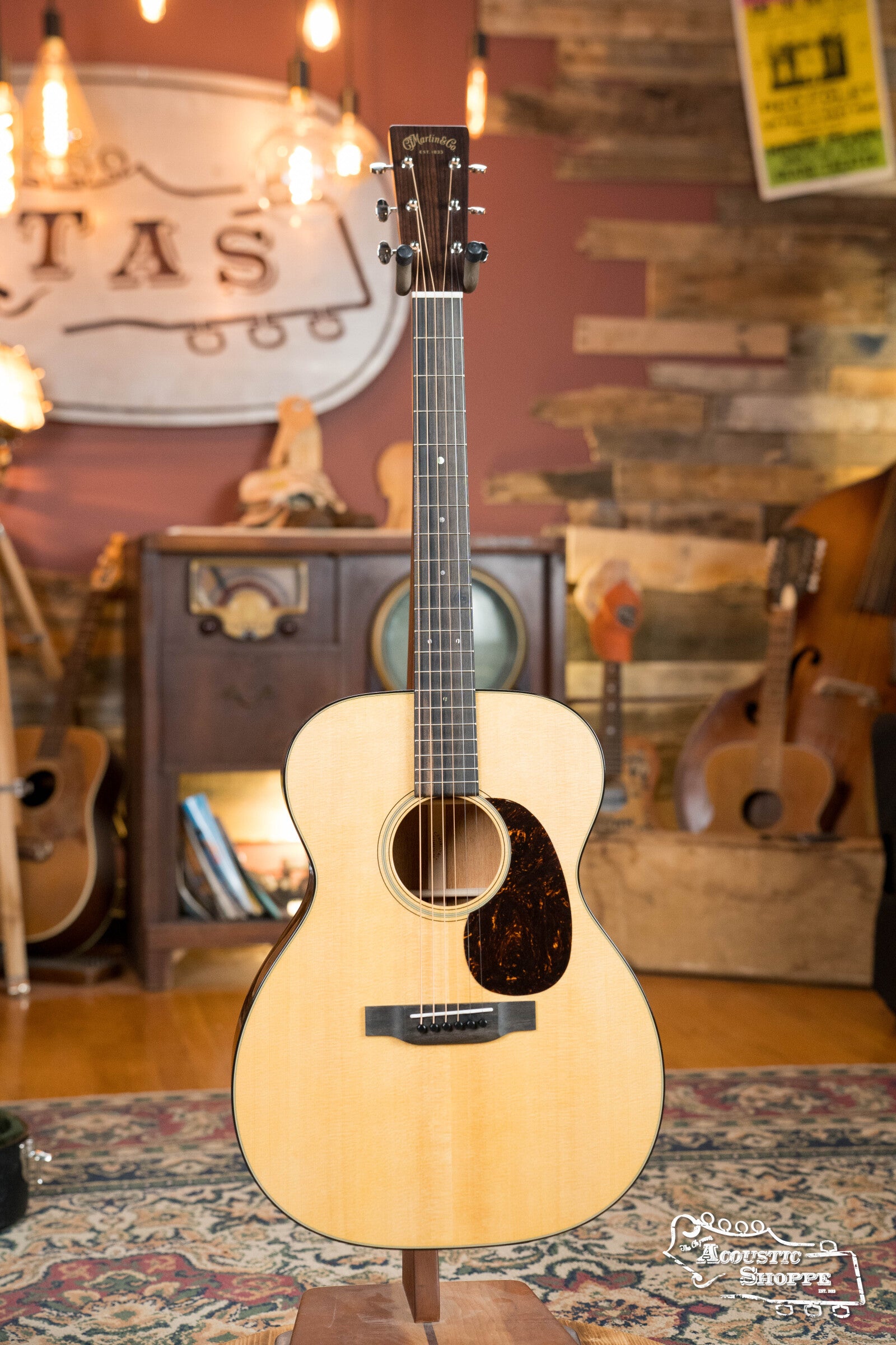 *Dread-Not Certified Floor Model* Martin OOO-18 Spruce/Genuine Mahogany OOO Acoustic Guitar #3711