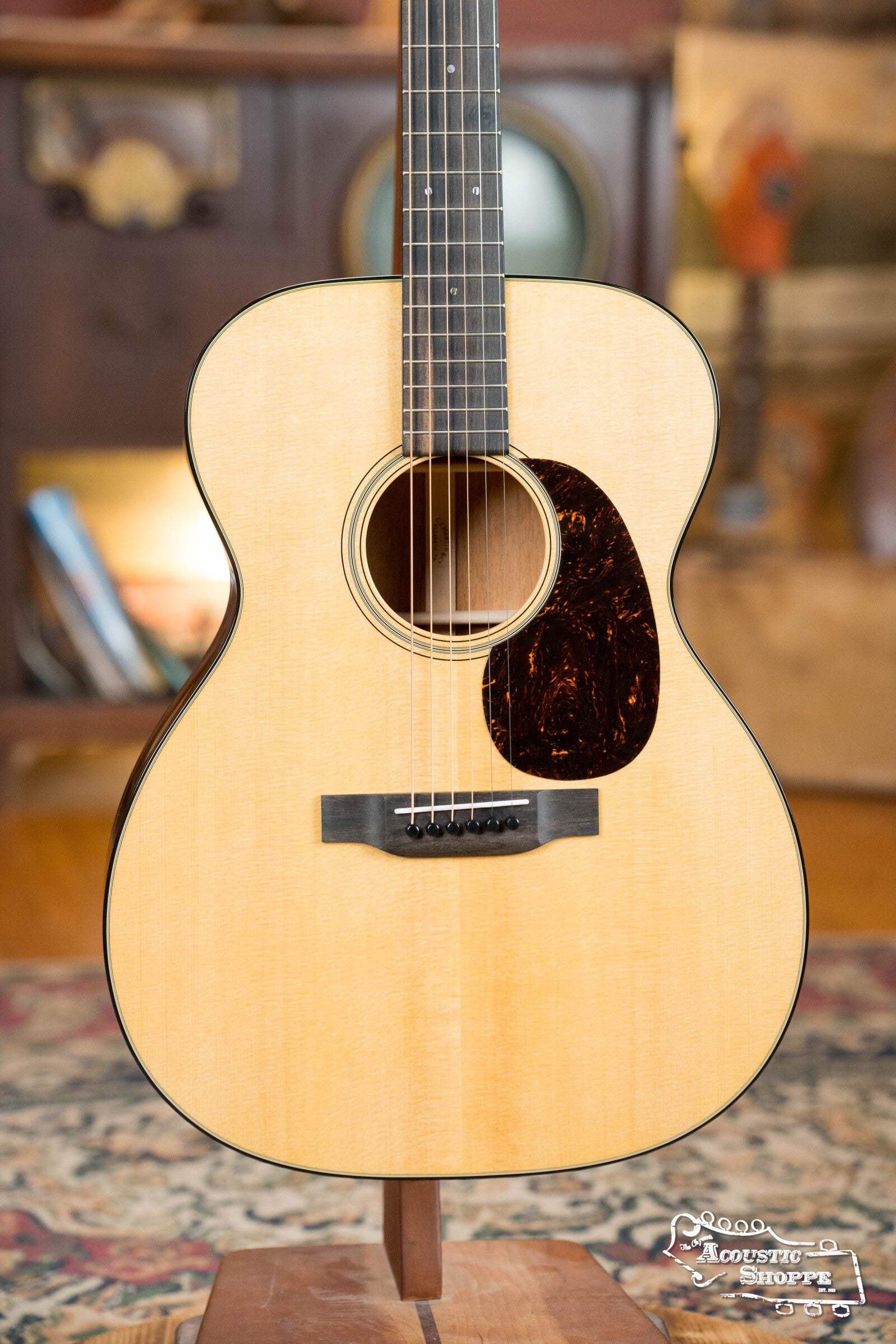 *Dread-Not Certified Floor Model* Martin OOO-18 Spruce/Genuine Mahogany OOO Acoustic Guitar #3711