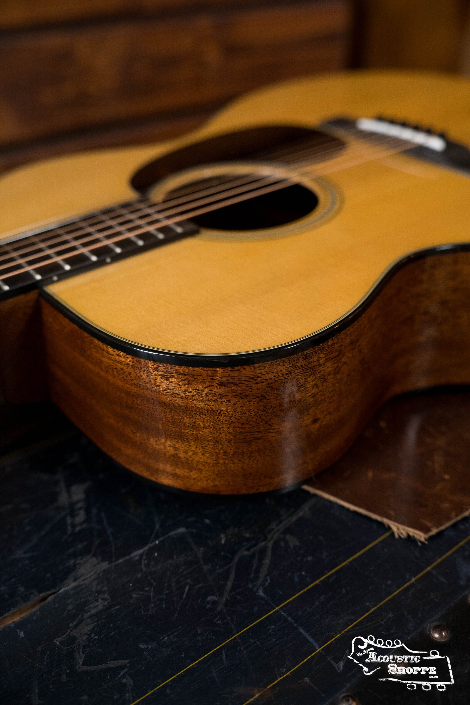 *Dread-Not Certified Floor Model* Martin OOO-18 Spruce/Genuine Mahogany OOO Acoustic Guitar #3711