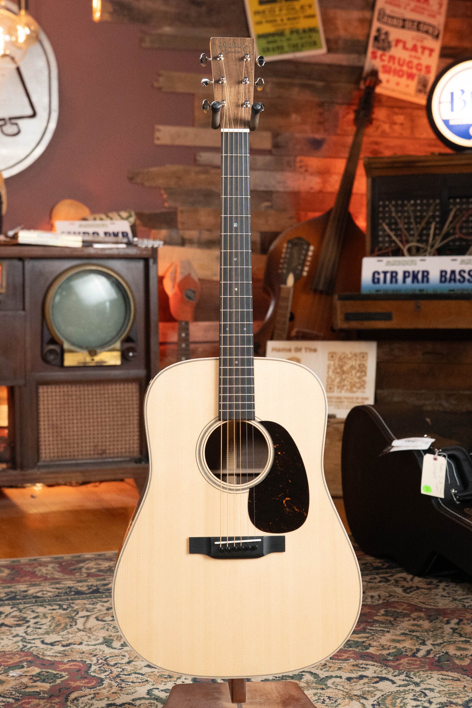 Martin Custom Shop D-28 Style Spruce/Black Walnut 14 Fret Dreadnought Acoustic Guitar #1236
