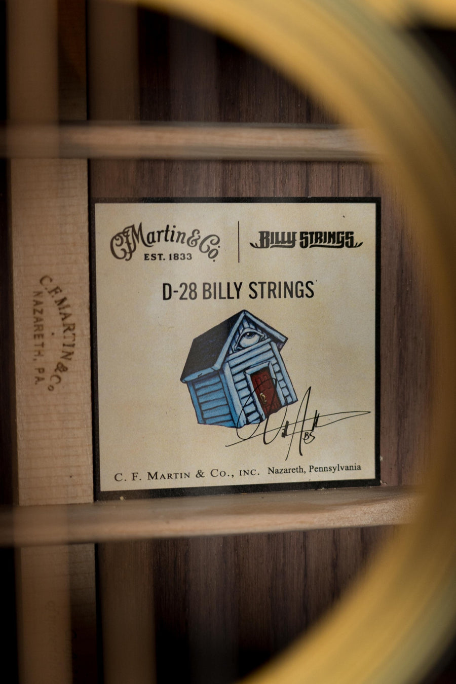 Martin D-28 Billy Strings acoustic guitar label with signature, spruce top, rosewood body. - Martin D-28 Billy Strings Model Spruce/Rosewood Dreadnought Acoustic Guitar #6669 - Default Title