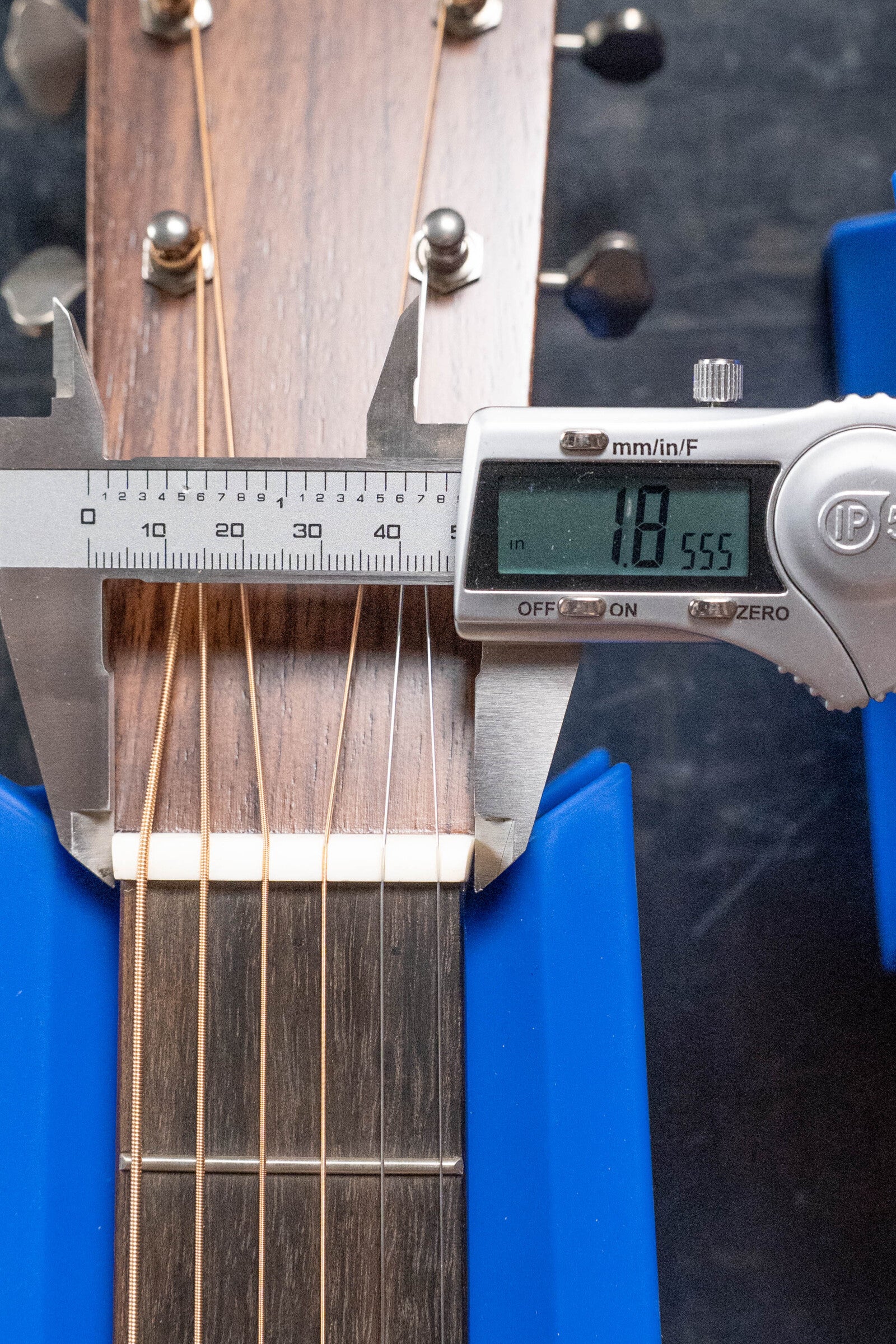 Martin D-28 StreetLegend Aged-Look Spruce/Indian Rosewood Acoustic Guitar #9821