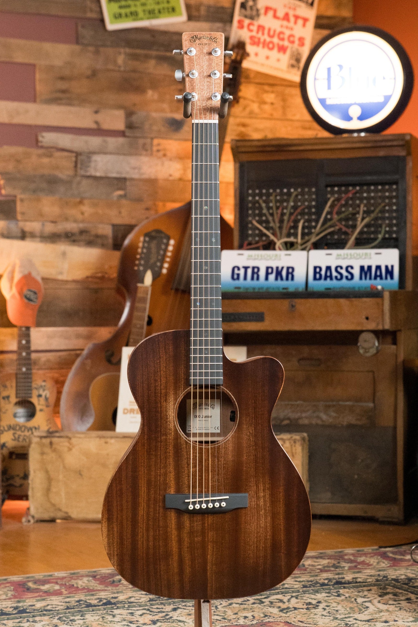 *New 2025 Model* Martin OOOC JR-E StreetMaster Spruce/Sapele OOO Cutaway Guitar w/Electronics #8053