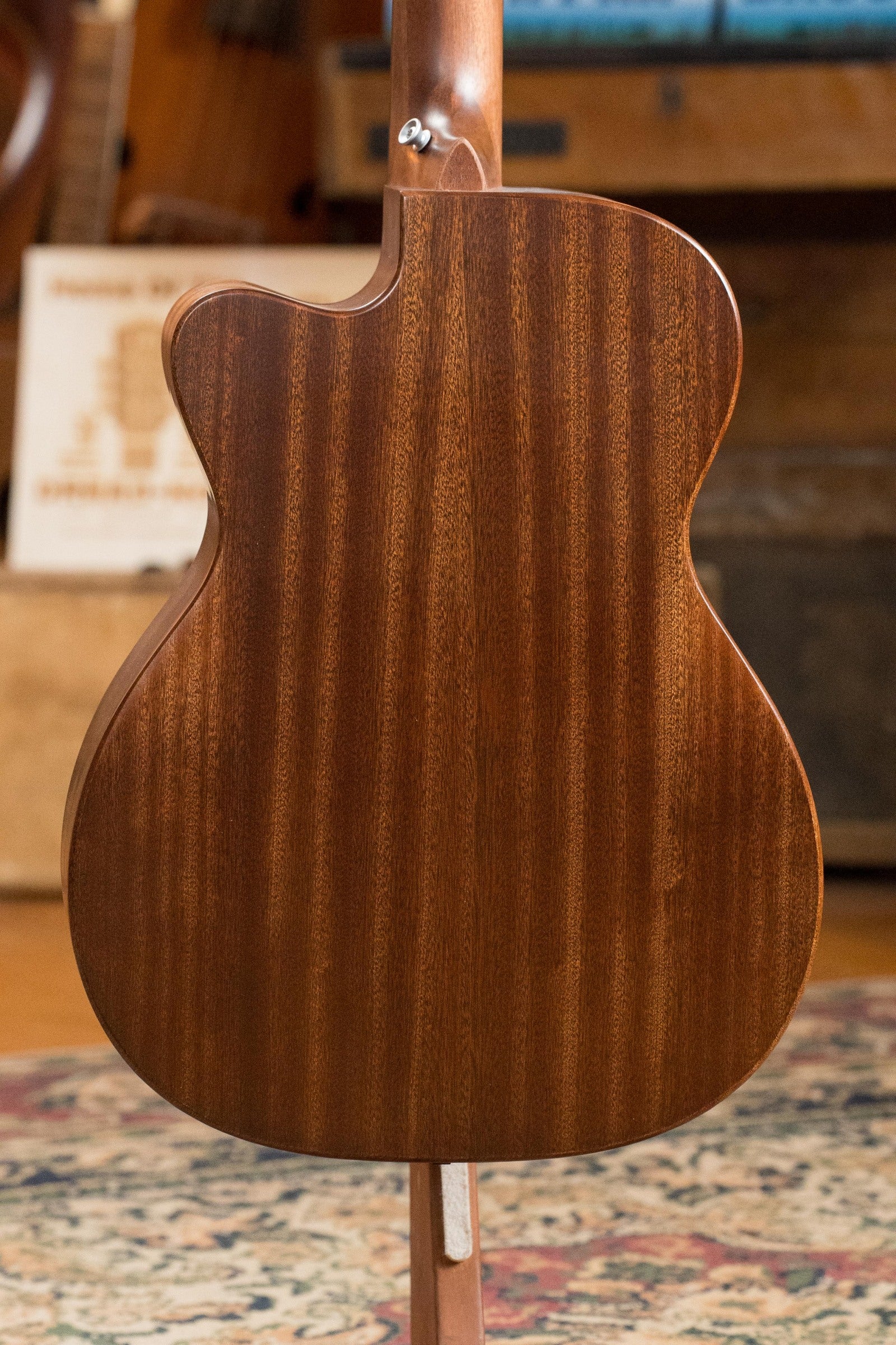 *New 2025 Model* Martin OOOC JR-E StreetMaster Spruce/Sapele OOO Cutaway Guitar w/Electronics #8053