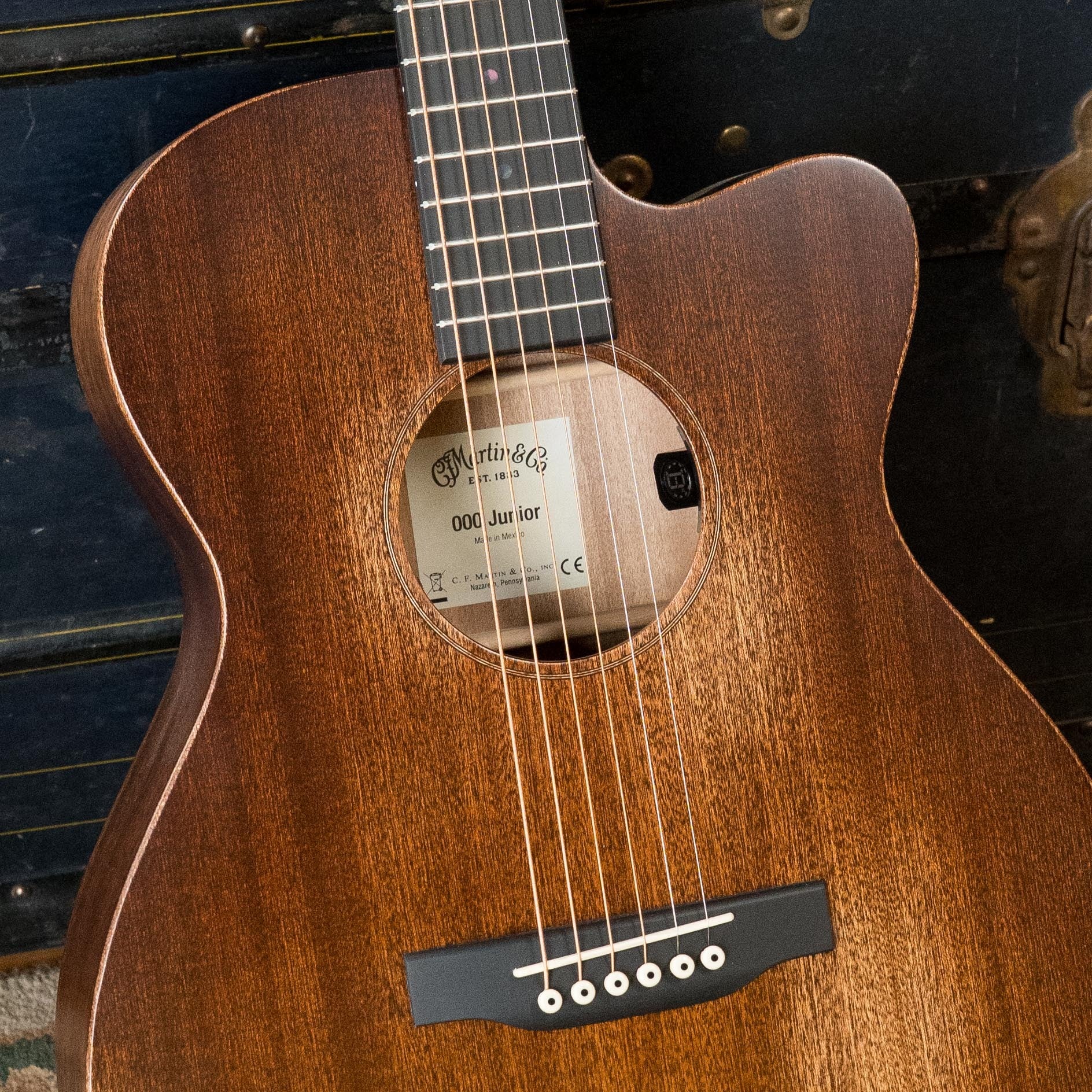 *New 2025 Model* Martin OOOC JR-E StreetMaster Spruce/Sapele OOO Cutaway Guitar w/Electronics #8054
