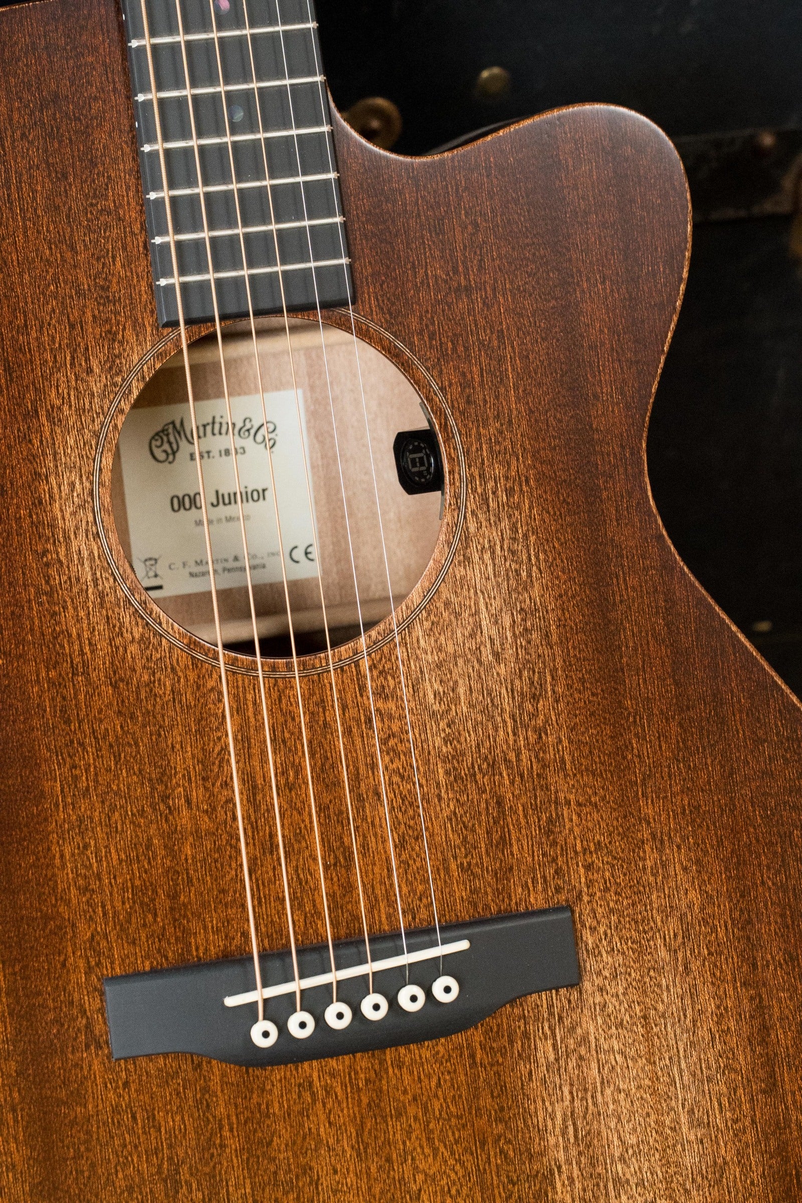 *New 2025 Model* Martin OOOC JR-E StreetMaster Spruce/Sapele OOO Cutaway Guitar w/Electronics #8054