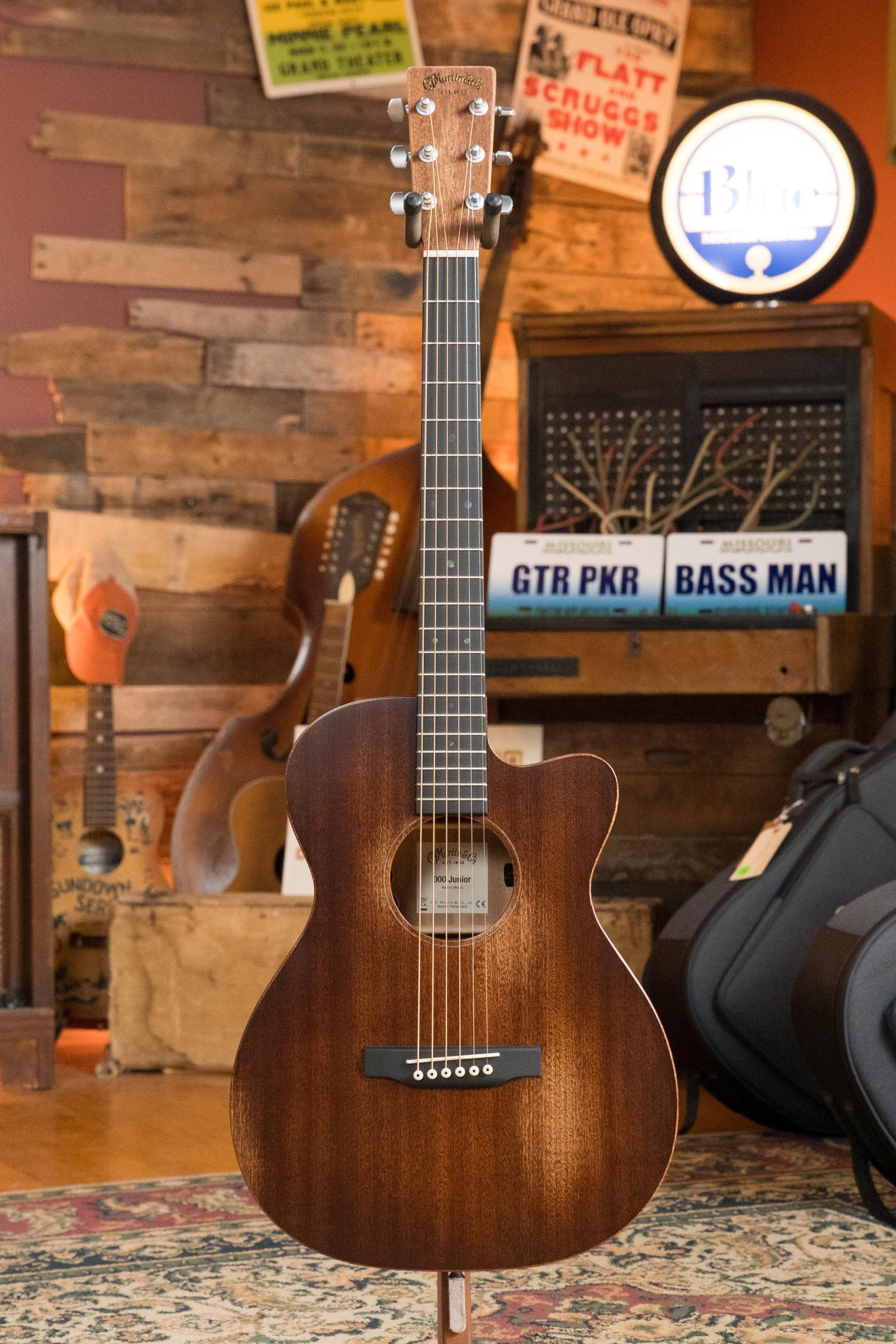 *New 2025 Model* Martin OOOC JR-E StreetMaster Spruce/Sapele OOO Cutaway Guitar w/Electronics #8054