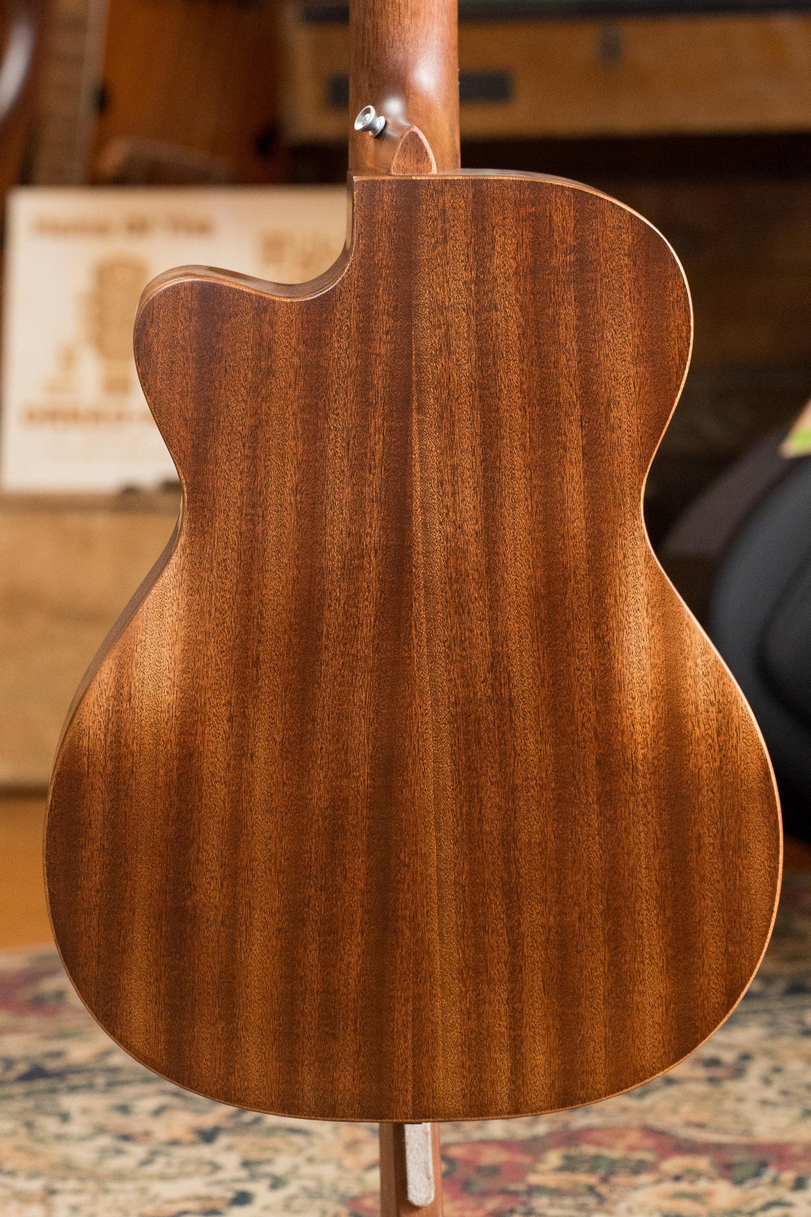 *New 2025 Model* Martin OOOC JR-E StreetMaster Spruce/Sapele OOO Cutaway Guitar w/Electronics #8054