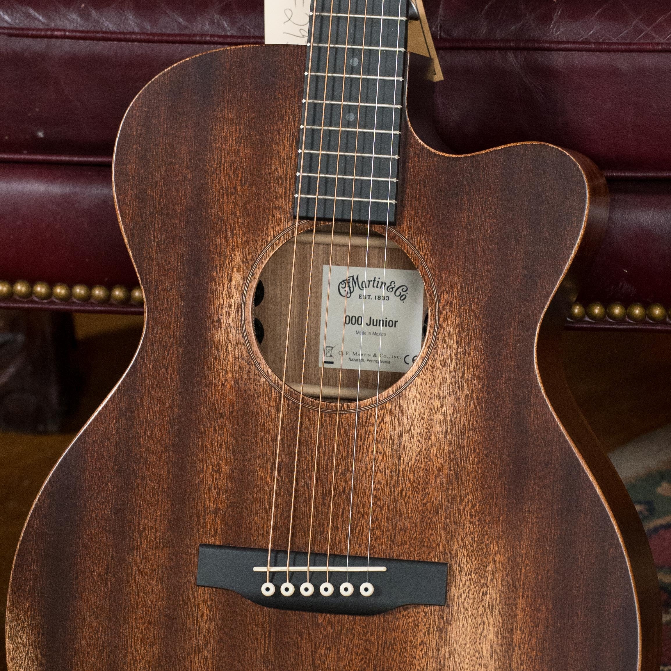 *New 2025 Model* Martin OOOC JR-E StreetMaster Spruce/Sapele OOO Cutaway Guitar w/Electronics #8055