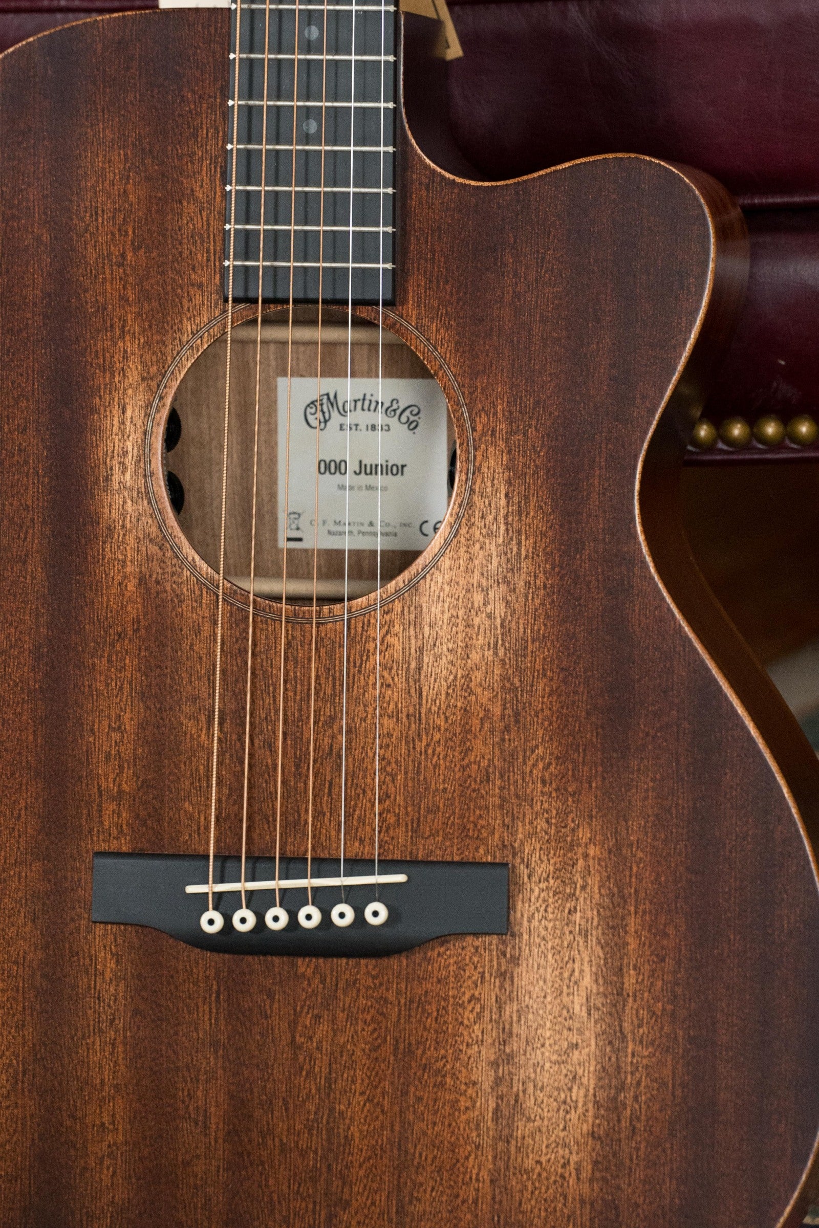 *New 2025 Model* Martin OOOC JR-E StreetMaster Spruce/Sapele OOO Cutaway Guitar w/Electronics #8055