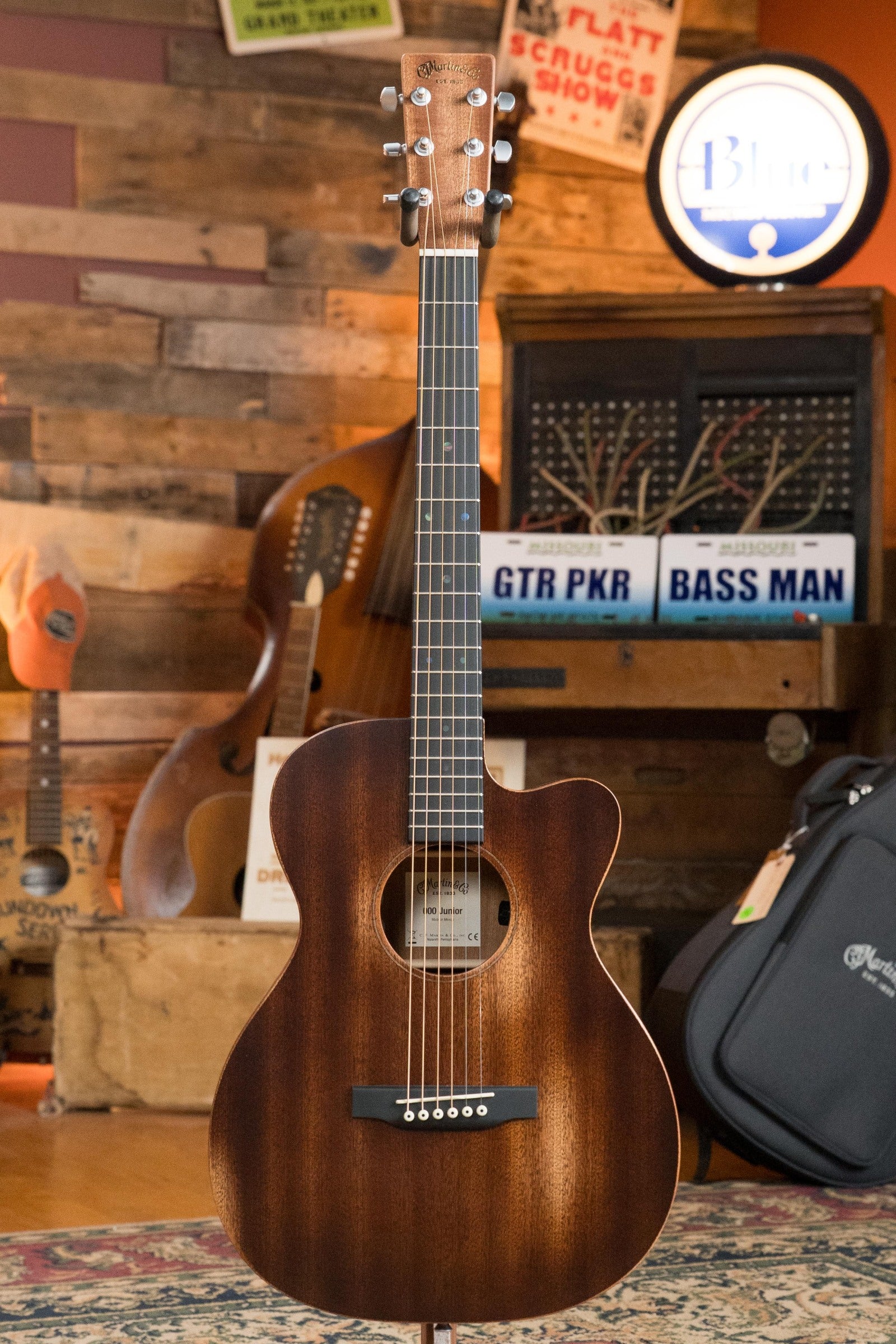 *New 2025 Model* Martin OOOC JR-E StreetMaster Spruce/Sapele OOO Cutaway Guitar w/Electronics #8055