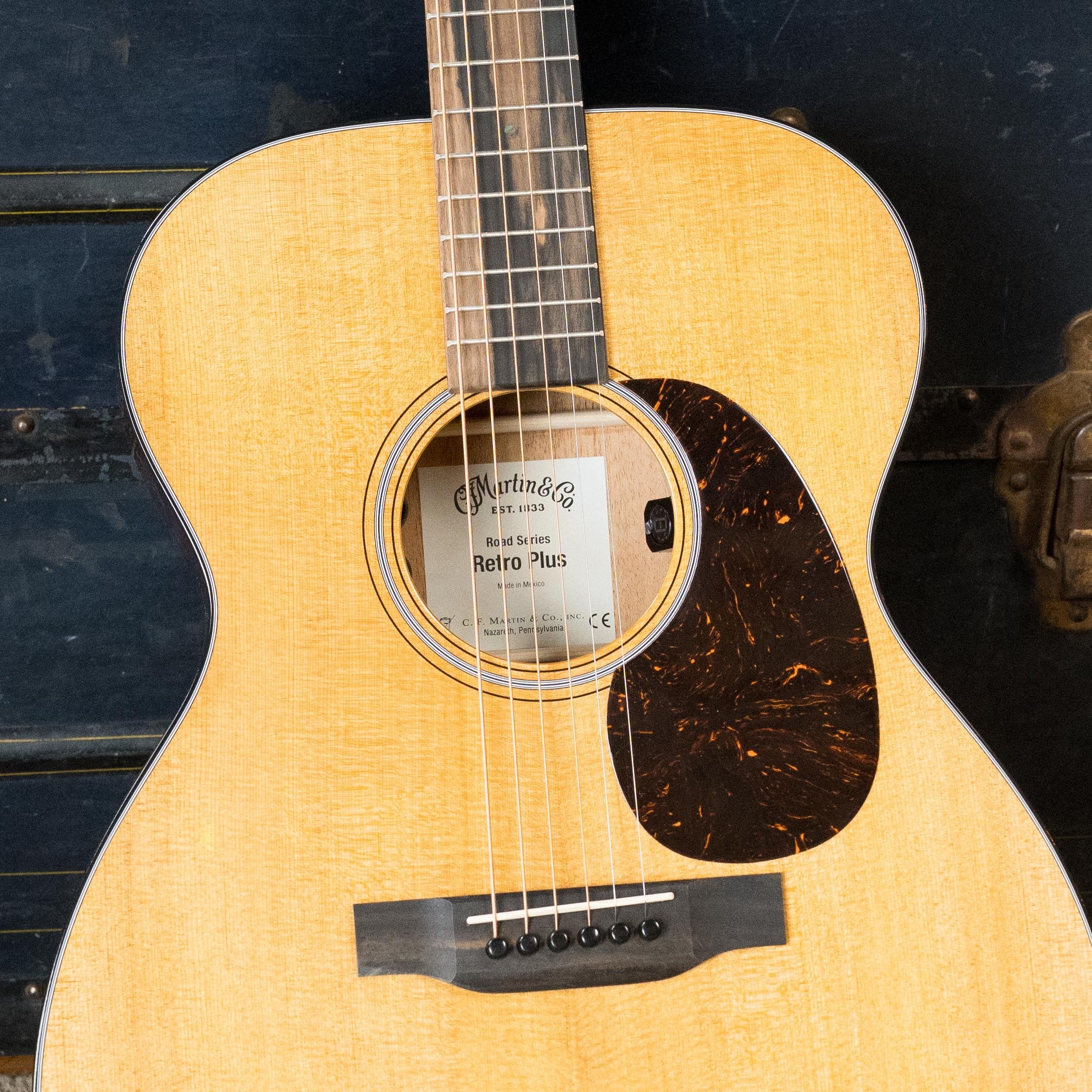 *New 2025 Model* Martin OOOE Retro Plus Torrefied Spruce/Mahogany OOO Guitar w/Martin Electronics #8194