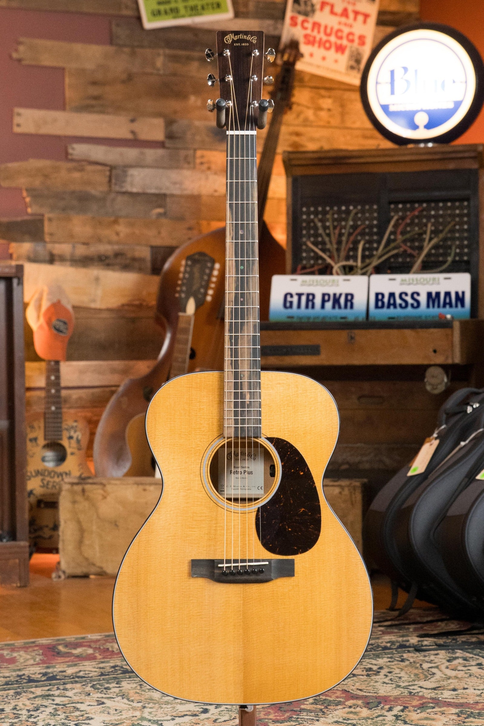 *New 2025 Model* Martin OOOE Retro Plus Torrefied Spruce/Mahogany OOO Guitar w/Martin Electronics #8194