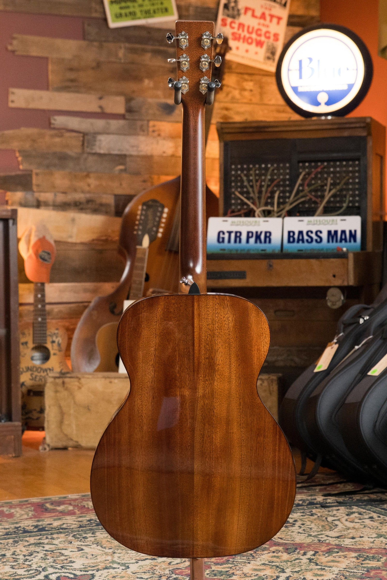 *New 2025 Model* Martin OOOE Retro Plus Torrefied Spruce/Mahogany OOO Guitar w/Martin Electronics #8194