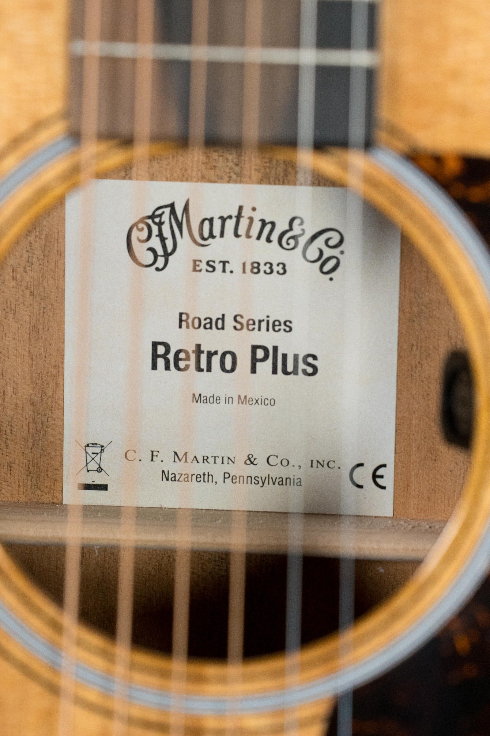 *New 2025 Model* Martin OOOE Retro Plus Torrefied Spruce/Mahogany OOO Guitar w/Martin Electronics #8195