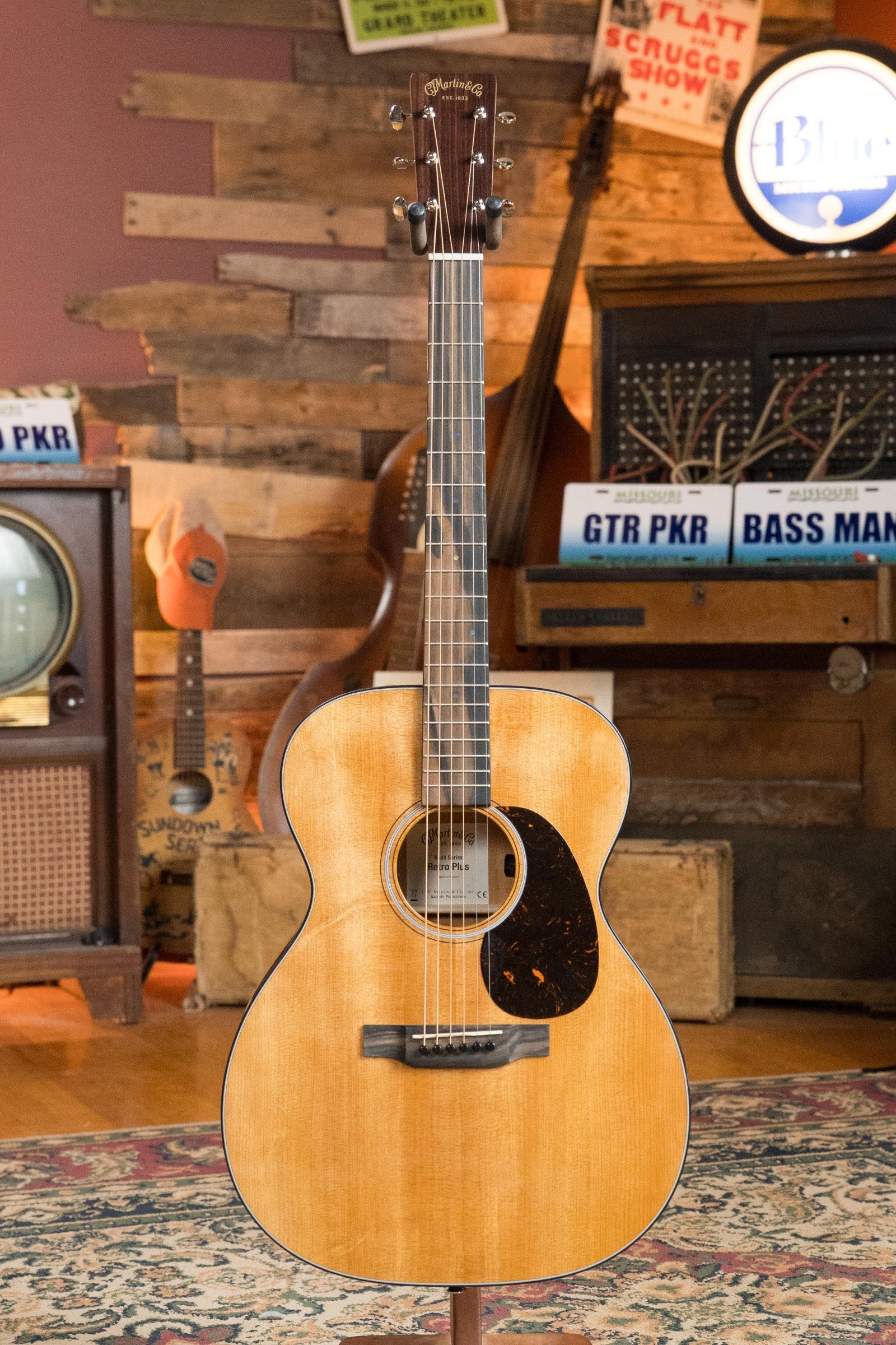 *New 2025 Model* Martin OOOE Retro Plus Torrefied Spruce/Mahogany OOO Guitar w/Martin Electronics #8195