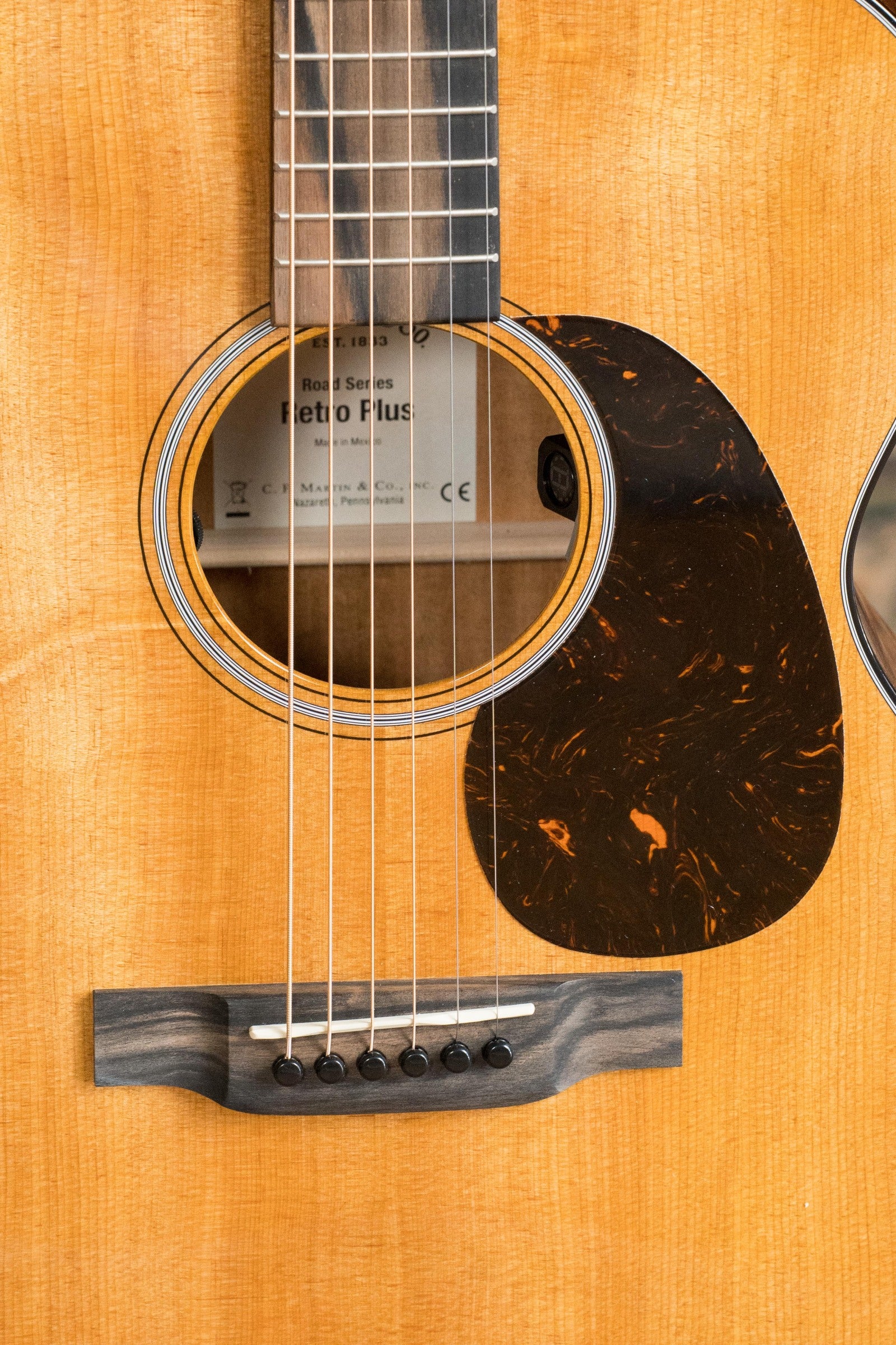 *New 2025 Model* Martin OOOE Retro Plus Torrefied Spruce/Mahogany OOO Guitar w/Martin Electronics #8195