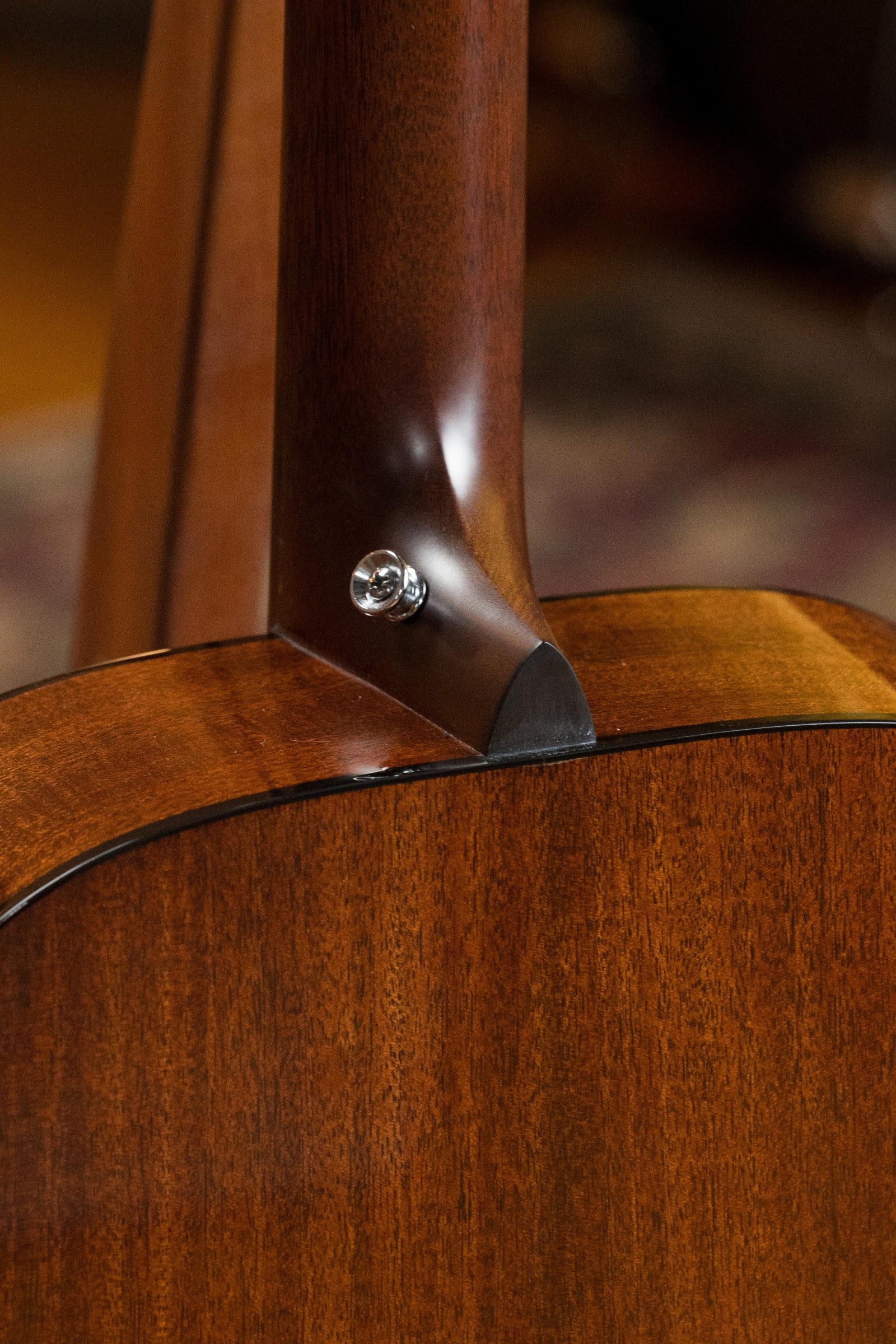 *New 2025 Model* Martin OOOE Retro Plus Torrefied Spruce/Mahogany OOO Guitar w/Martin Electronics #8195