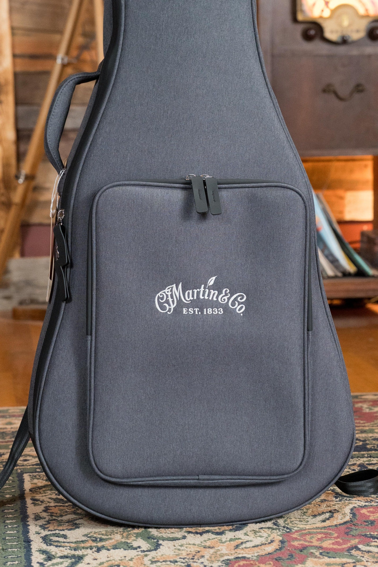 *New 2025 Model* Martin OOOE Retro Plus Torrefied Spruce/Mahogany OOO Guitar w/Martin Electronics #8195