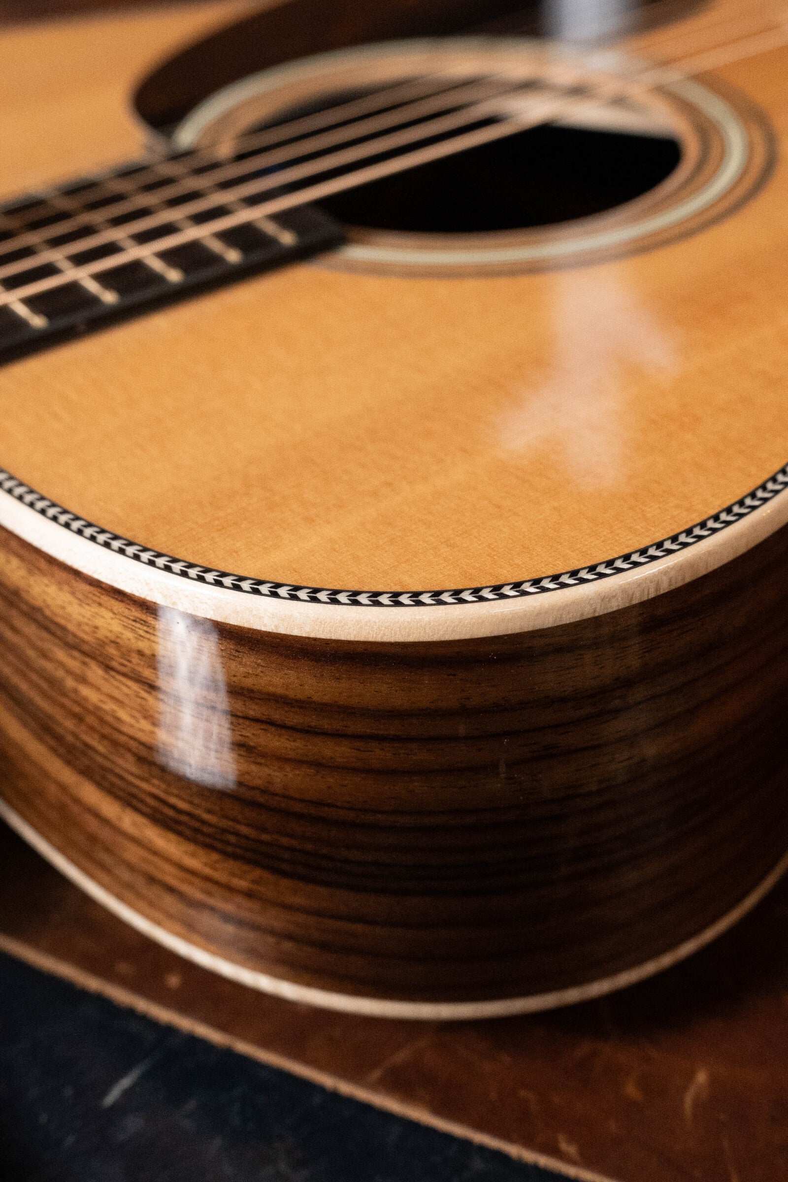 Martin OOO-28 Modern Deluxe Spruce/Indian Rosewood OOO Guitar w/Electronics #9400