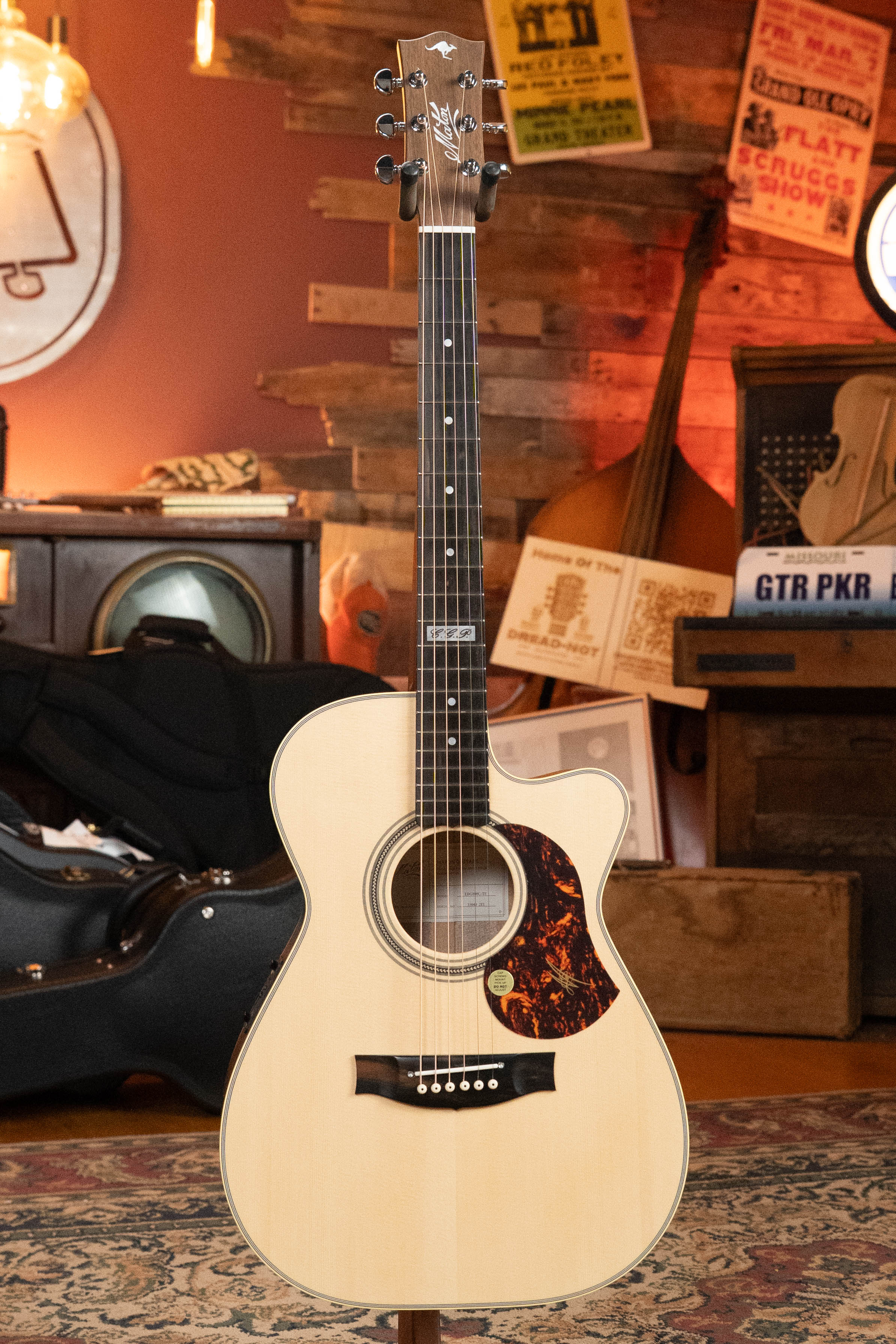 Maton Signature Series EBG Tommy Emmanuel Spruce/Maple 808 Cutaway Guitar w/Electronics #02EI