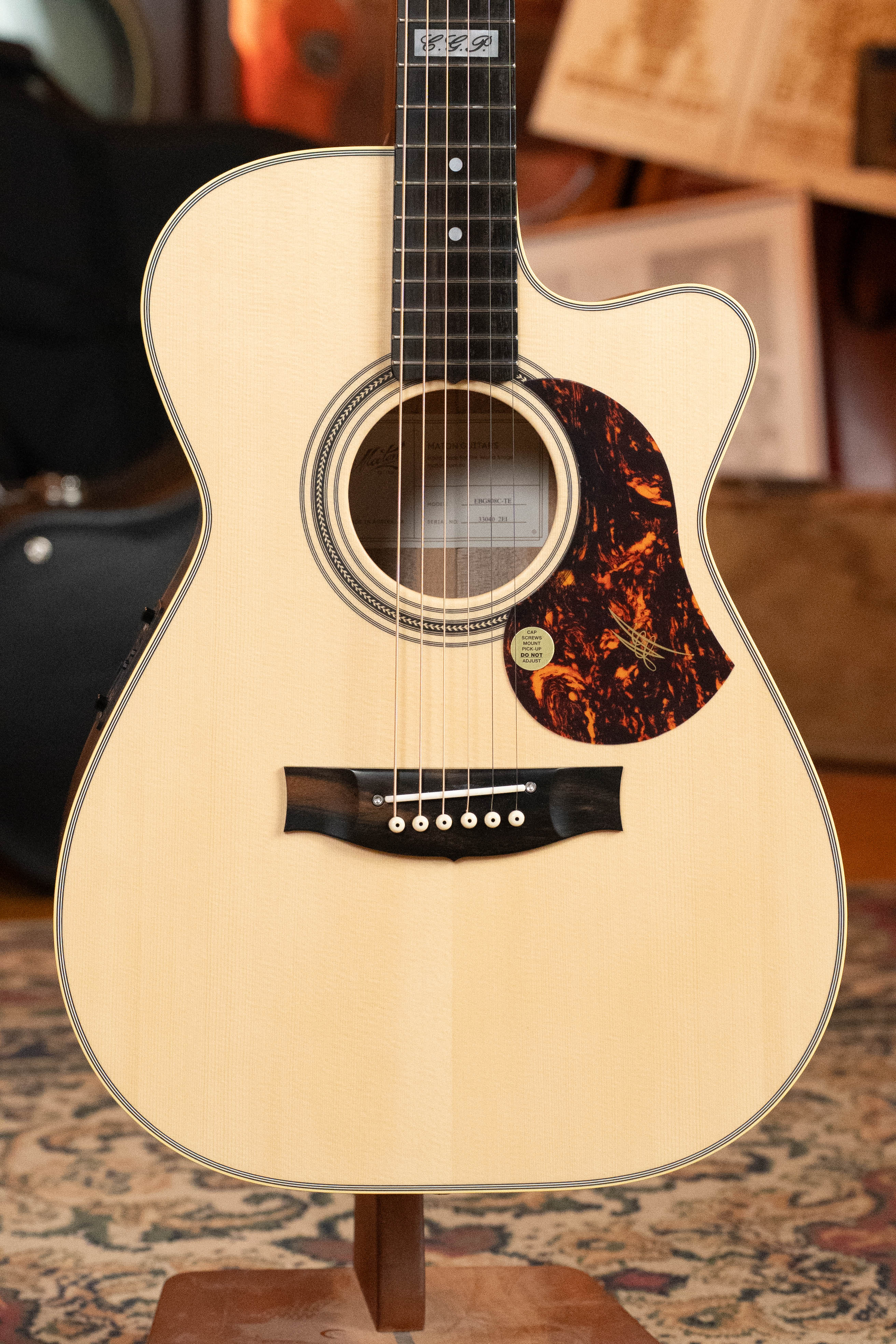 Maton Signature Series EBG Tommy Emmanuel Spruce/Maple 808 Cutaway Guitar w/Electronics #02EI