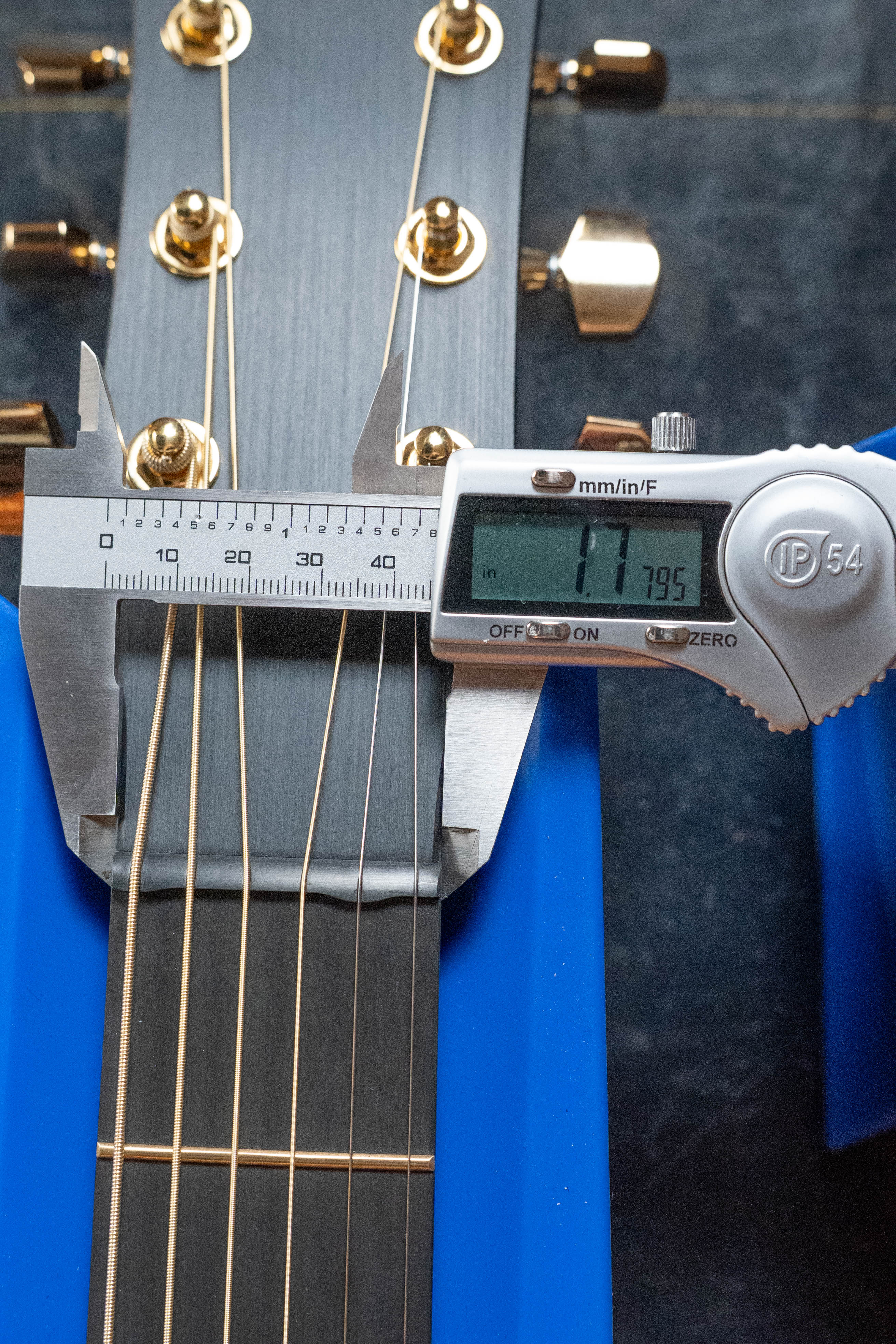 McPherson Sable Series Honeycomb Carbon Fiber Cutaway Guitar w/Gold Hardward and LR Baggs Anthem #0077